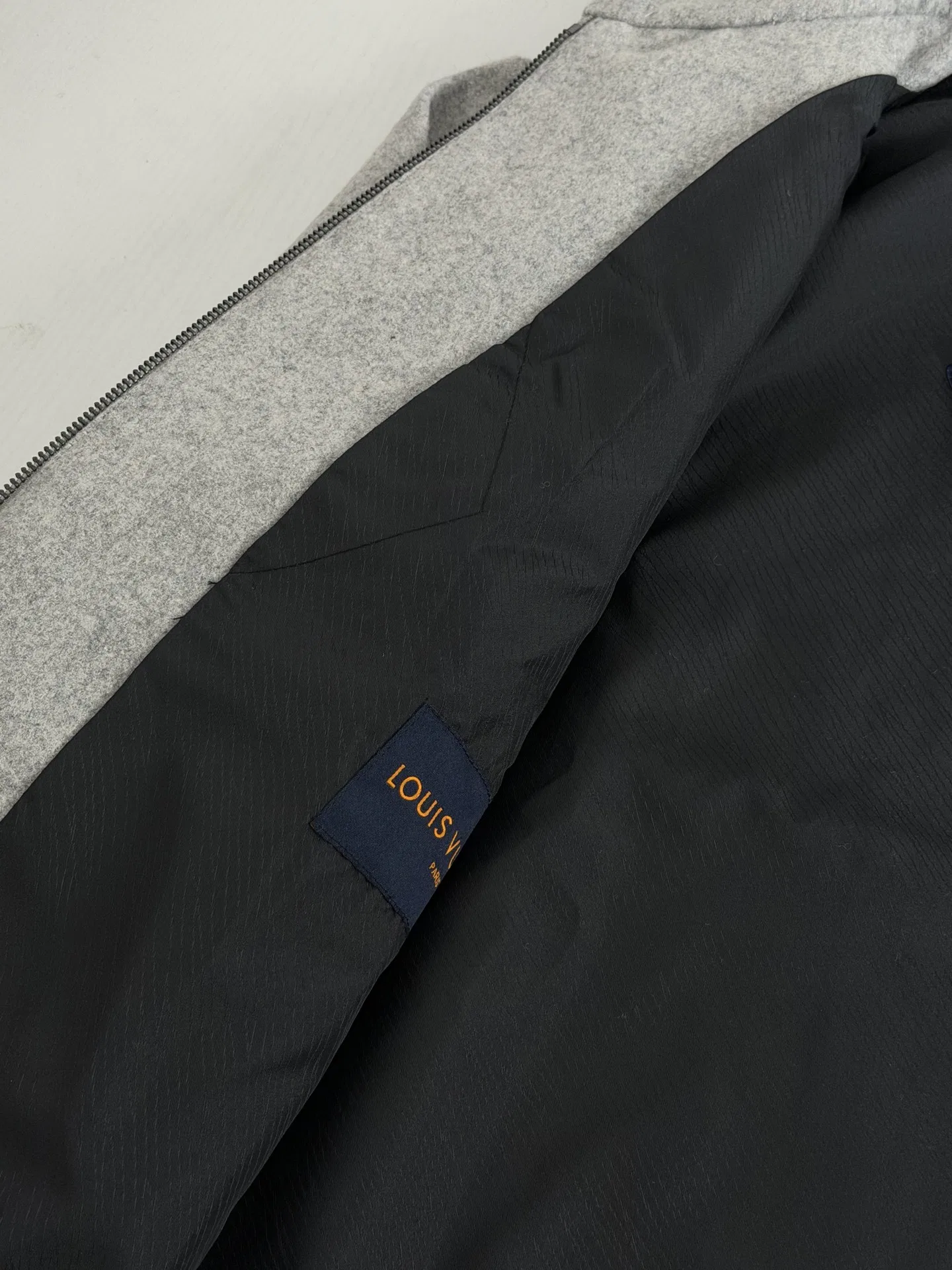 LV 27FW VVEHJZL 010 집업후드 8