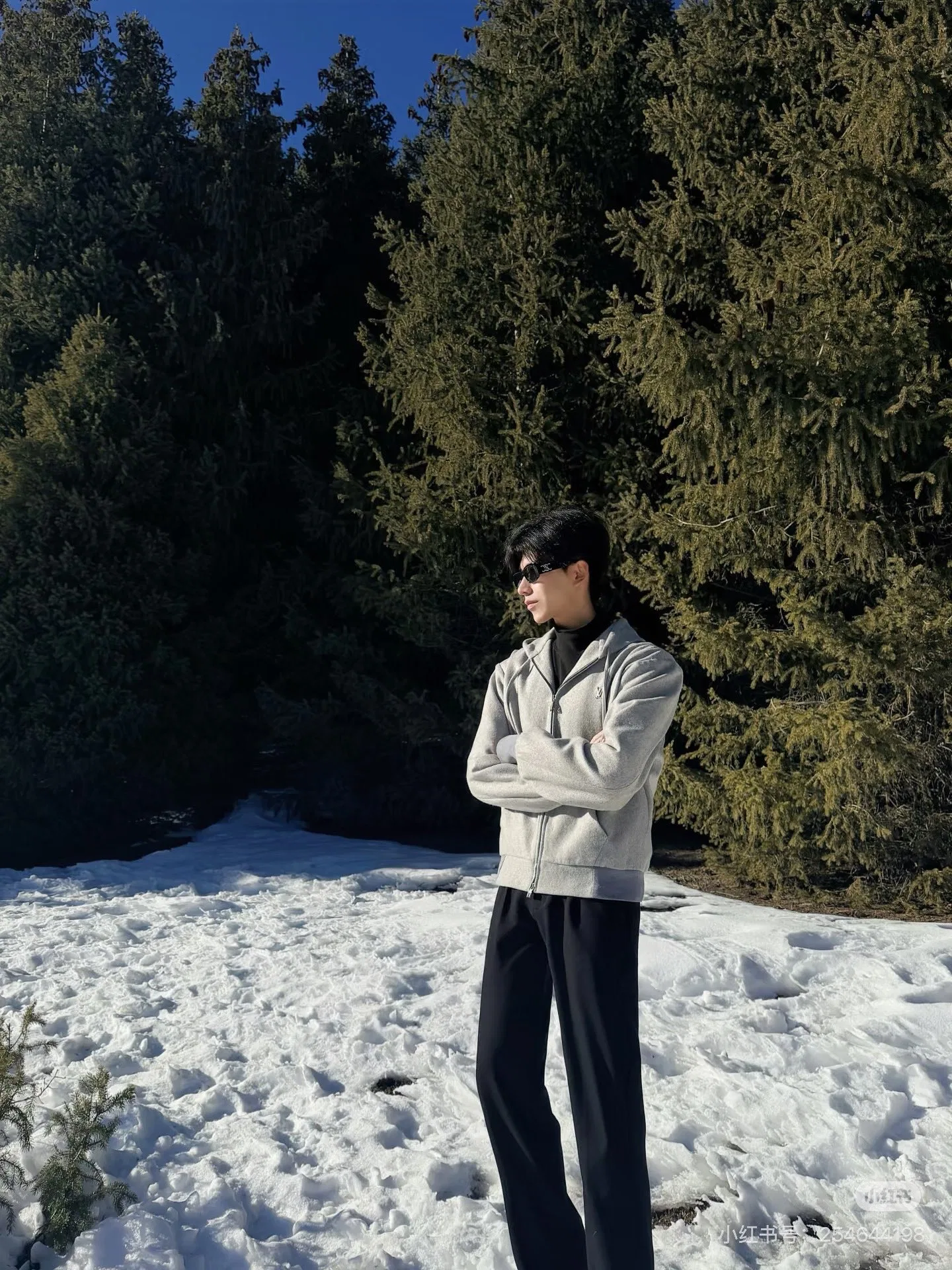 LV 27FW VVEHJZL 010 집업후드 15