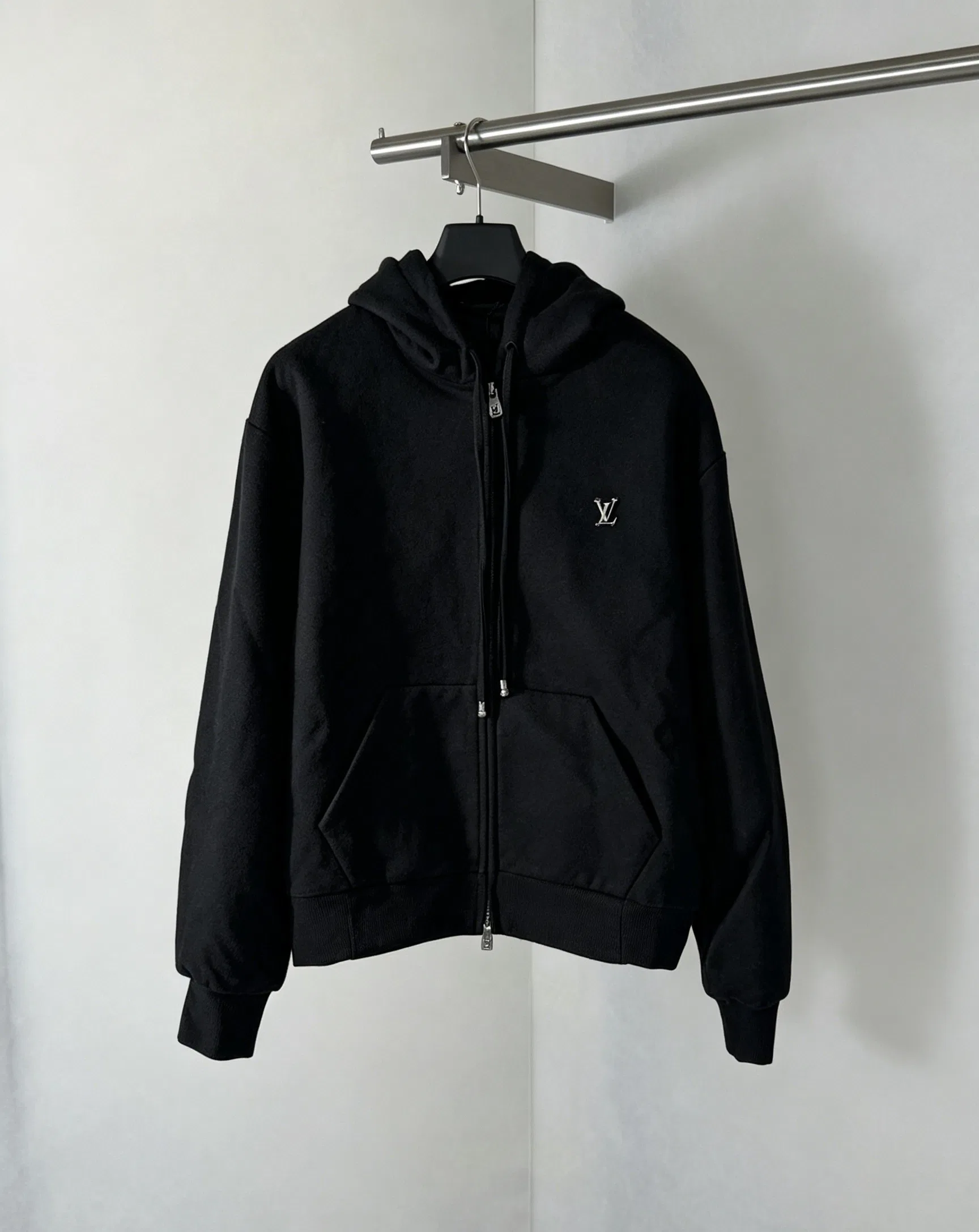 LV 27FW VVEHJZL 010 집업후드 21