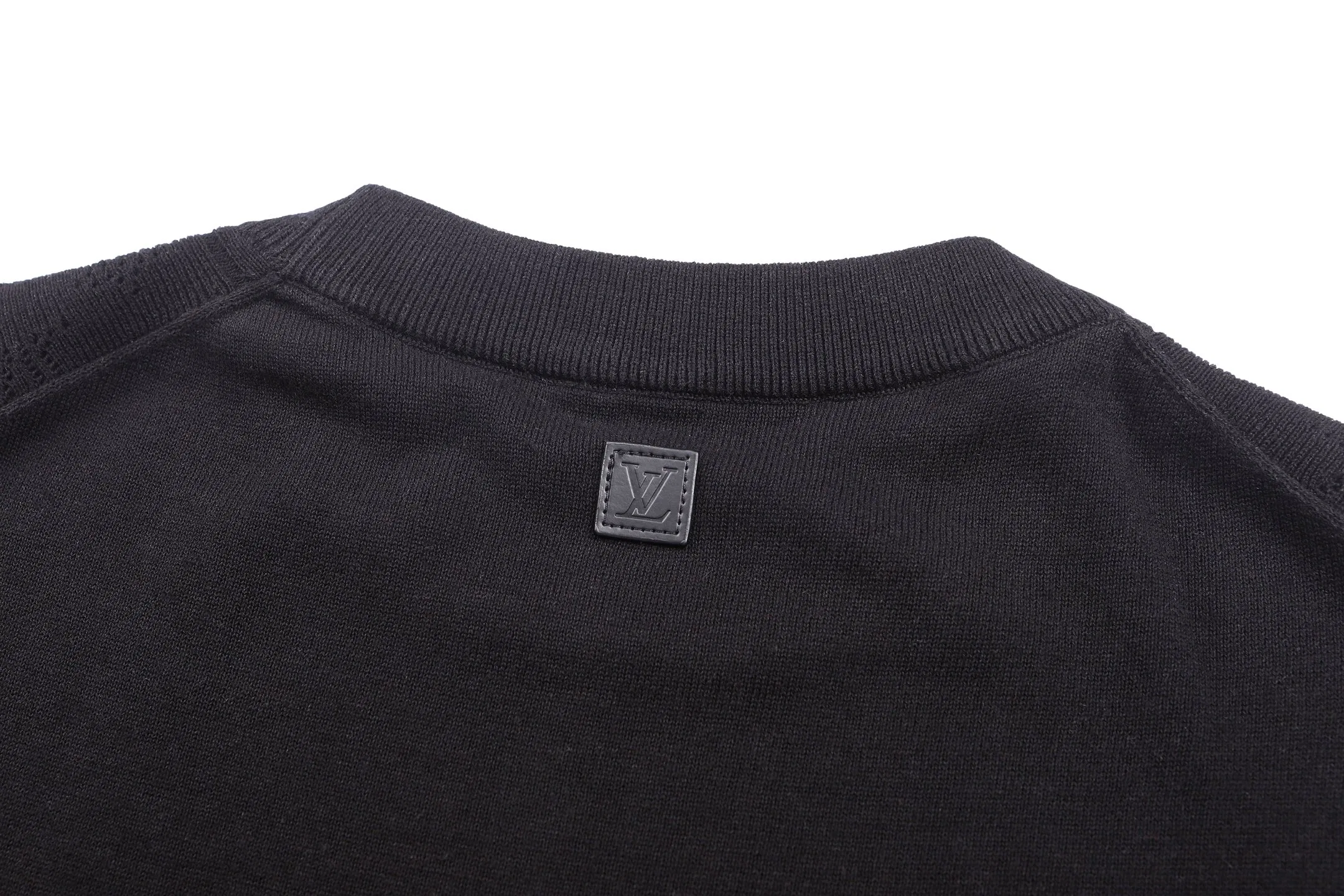 LV 27FW VVEHJZL 012 니트 14