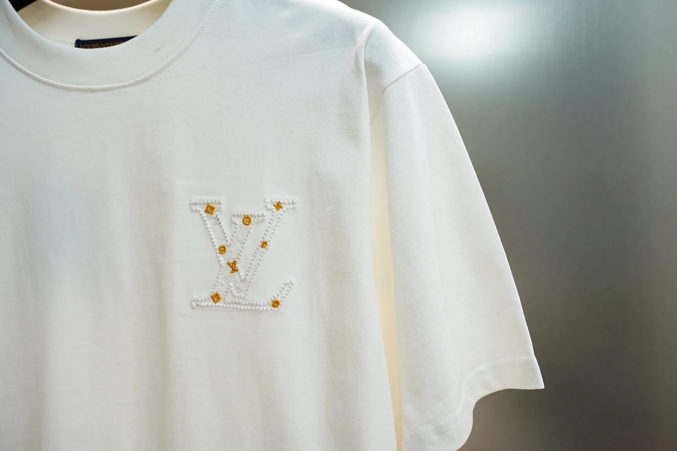 LV 27FW WBOJRAP 004 반팔티셔츠 11