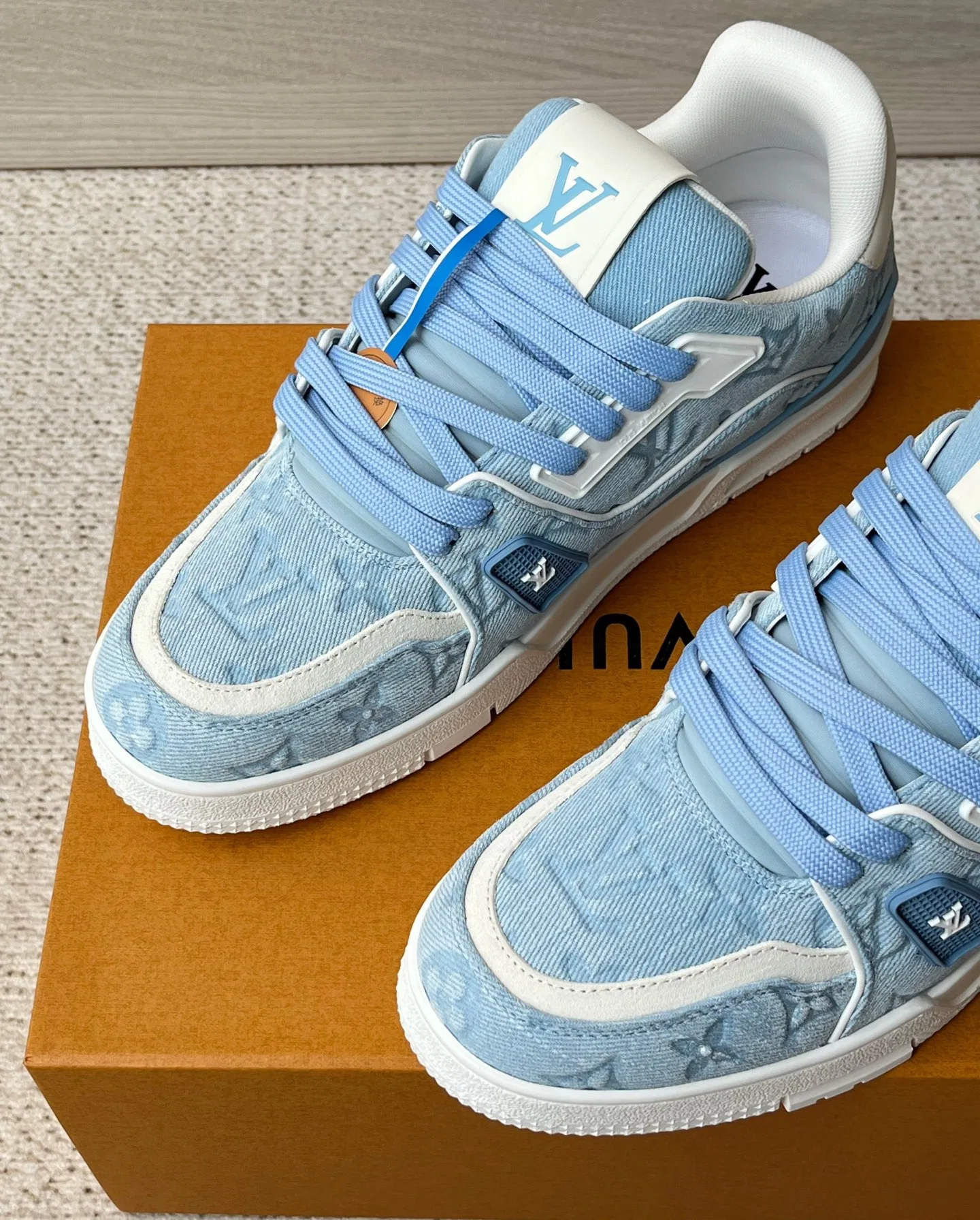 LV 27FW WBOJRAP 015 스니커즈 25