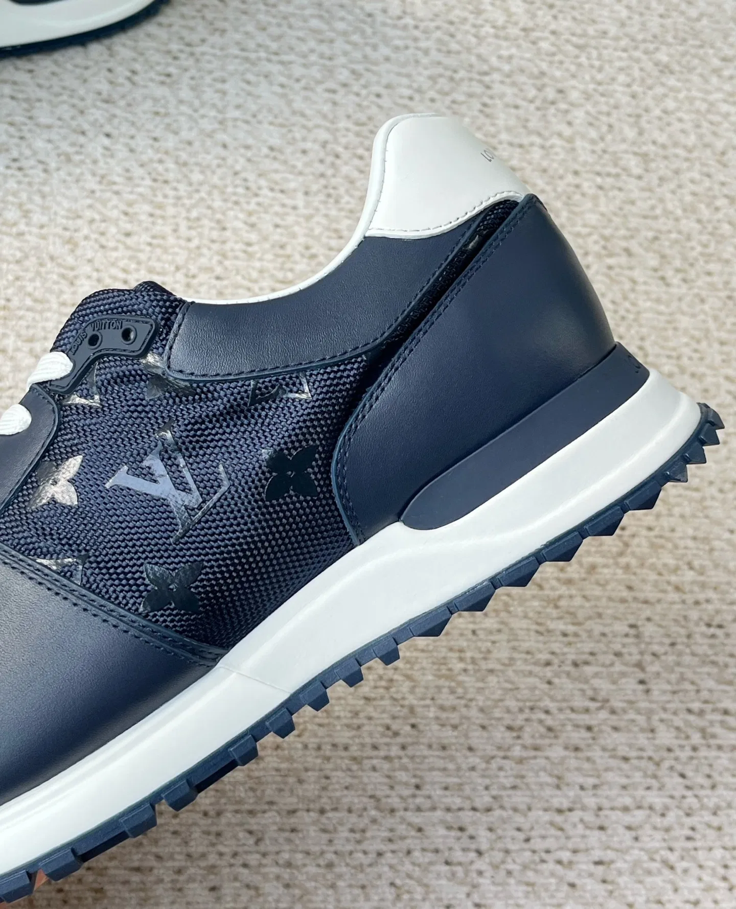 LV 27FW WBOJRAP 016 운동화 18