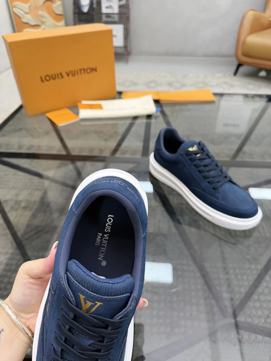LV 27FW WBOJRAP 017 스니커즈 8