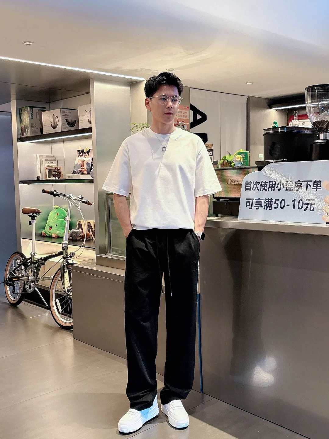LV 27FW WBOJRAP 044 스웻팬츠 7