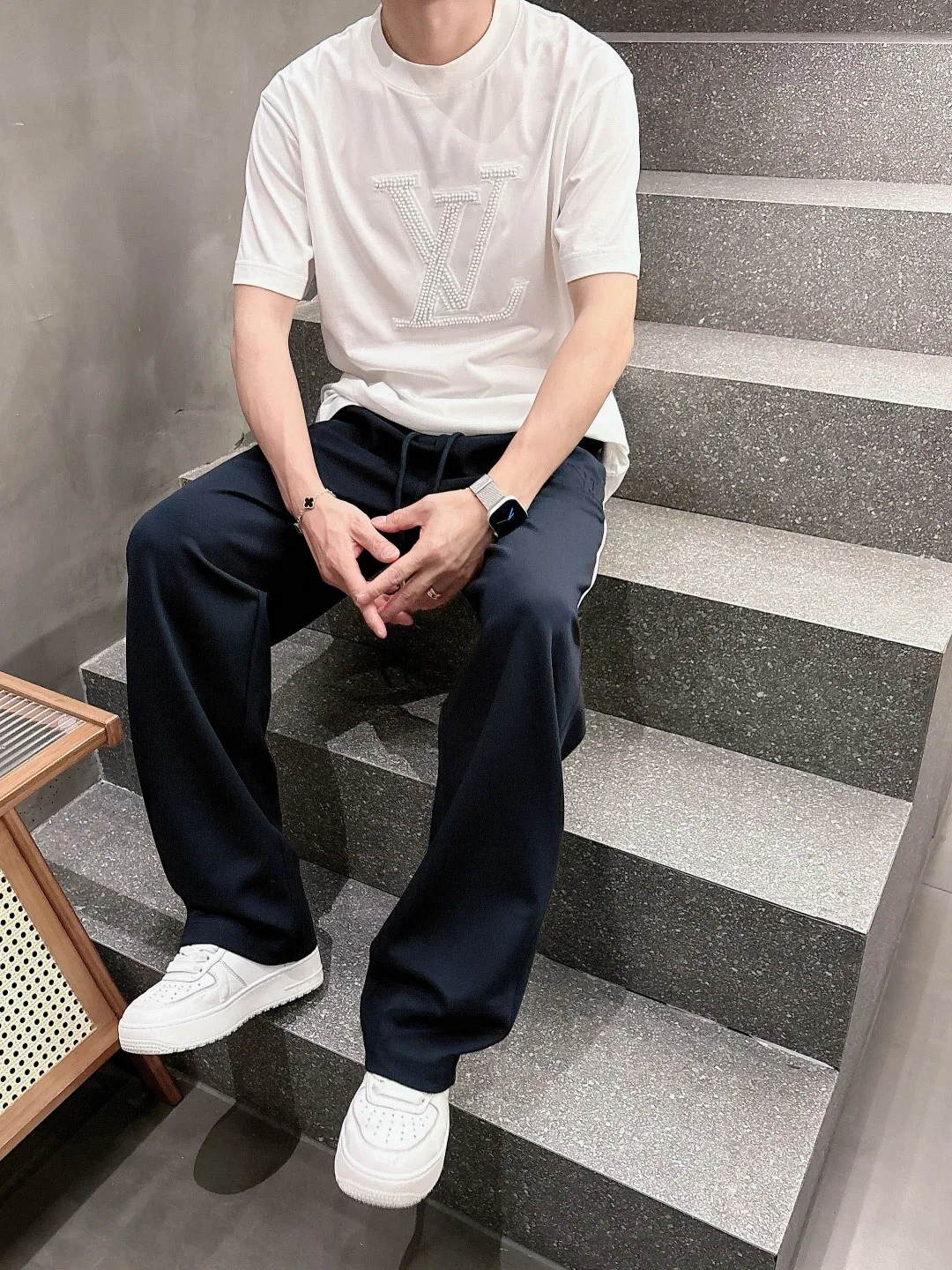 LV 27FW WBOJRAP 044 스웻팬츠 11