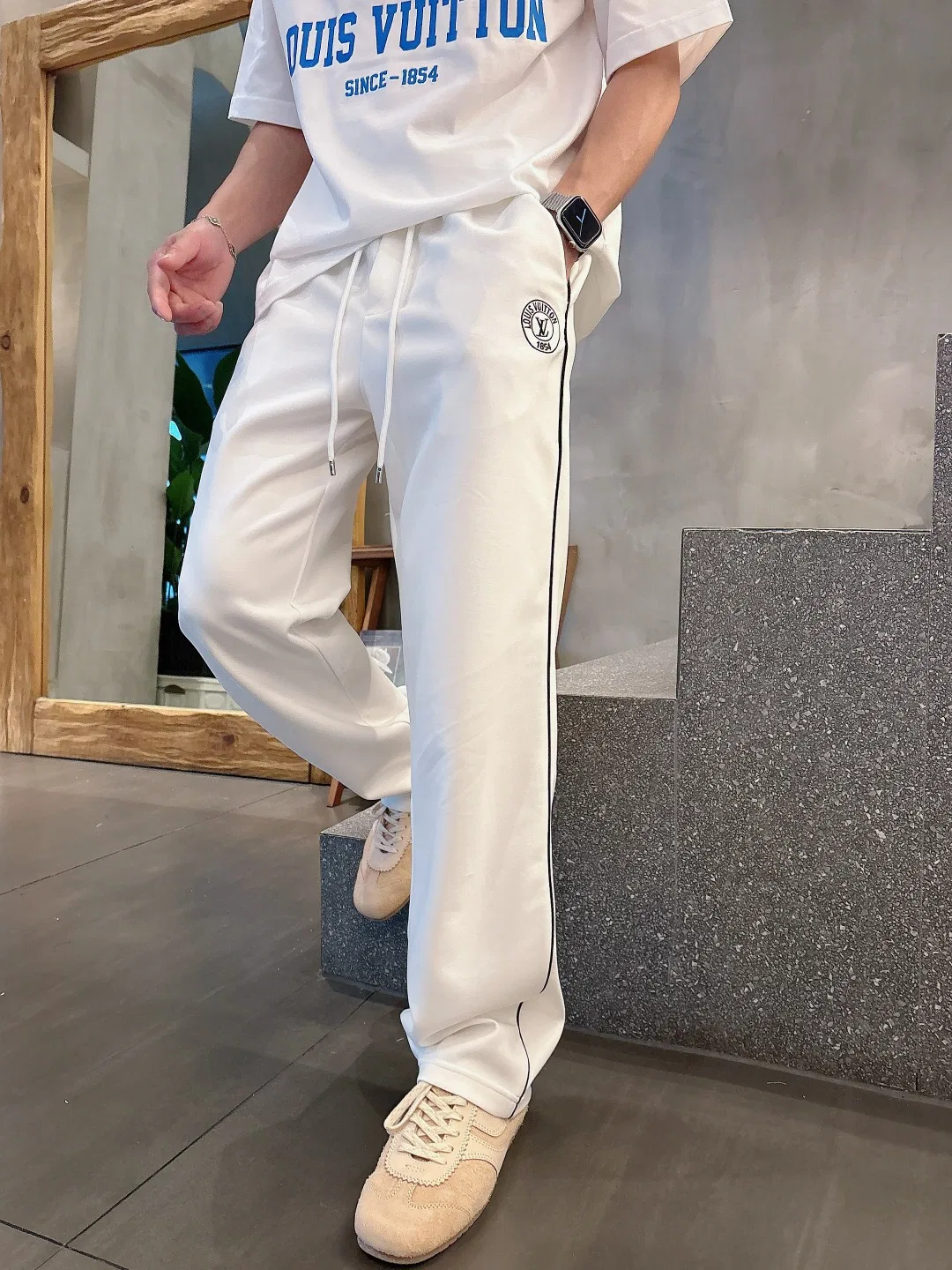 LV 27FW WBOJRAP 044 스웻팬츠 22