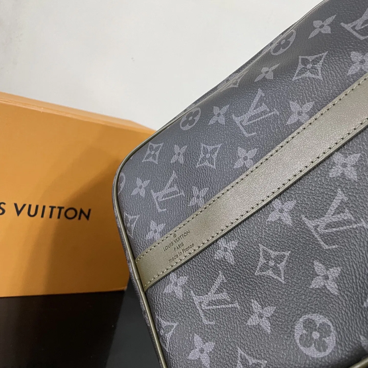 LV 27FW WBOJRAP 067 토트백 7