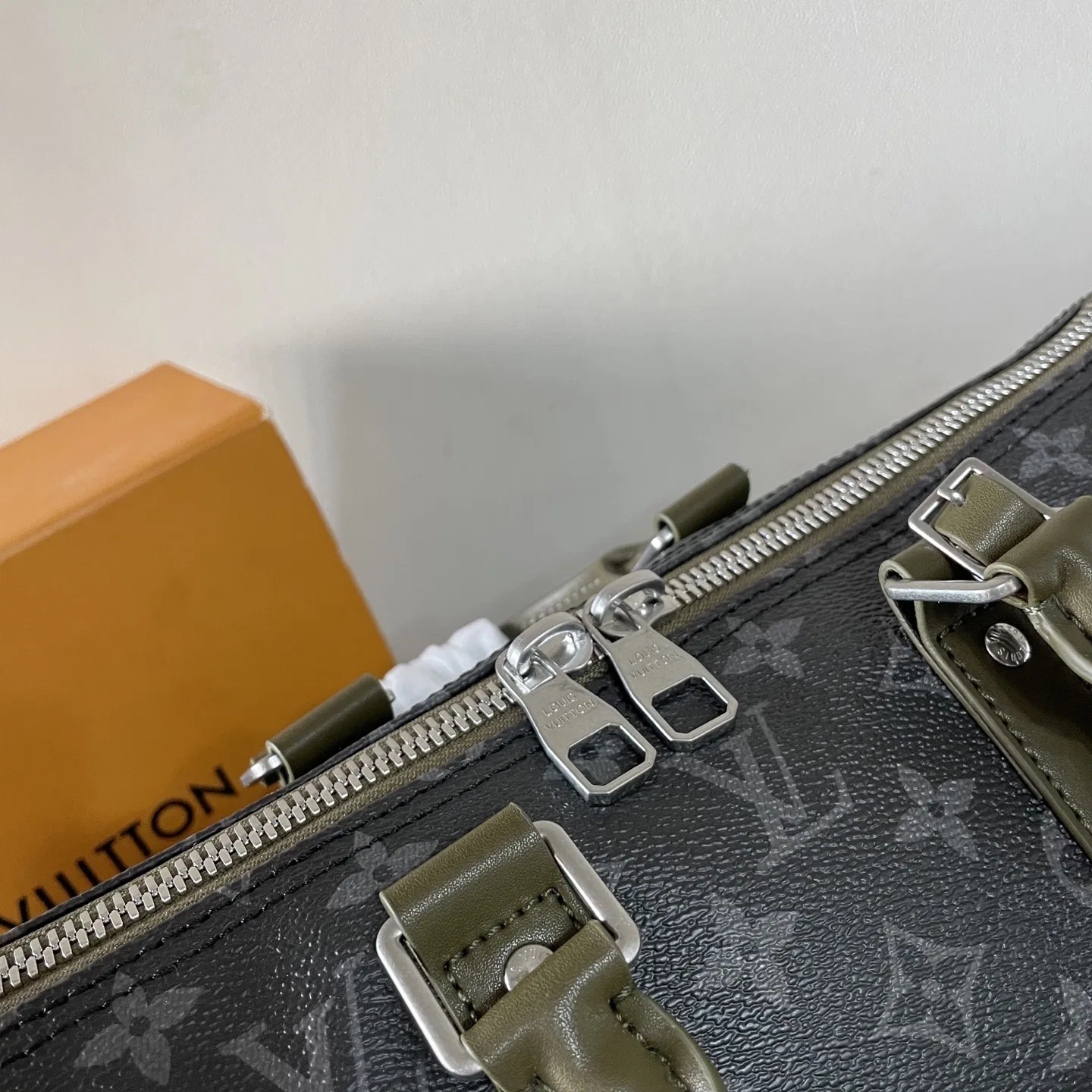 LV 27FW WBOJRAP 068 토트백 8