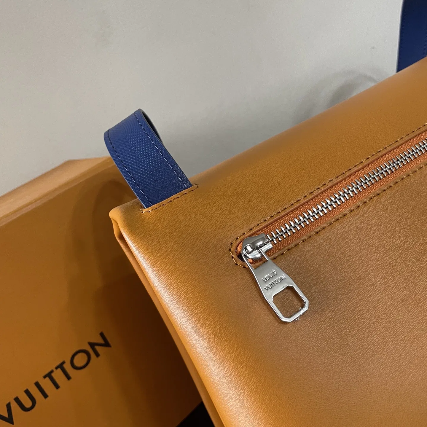 LV 27FW WBOJRAP 069 크로스백 7