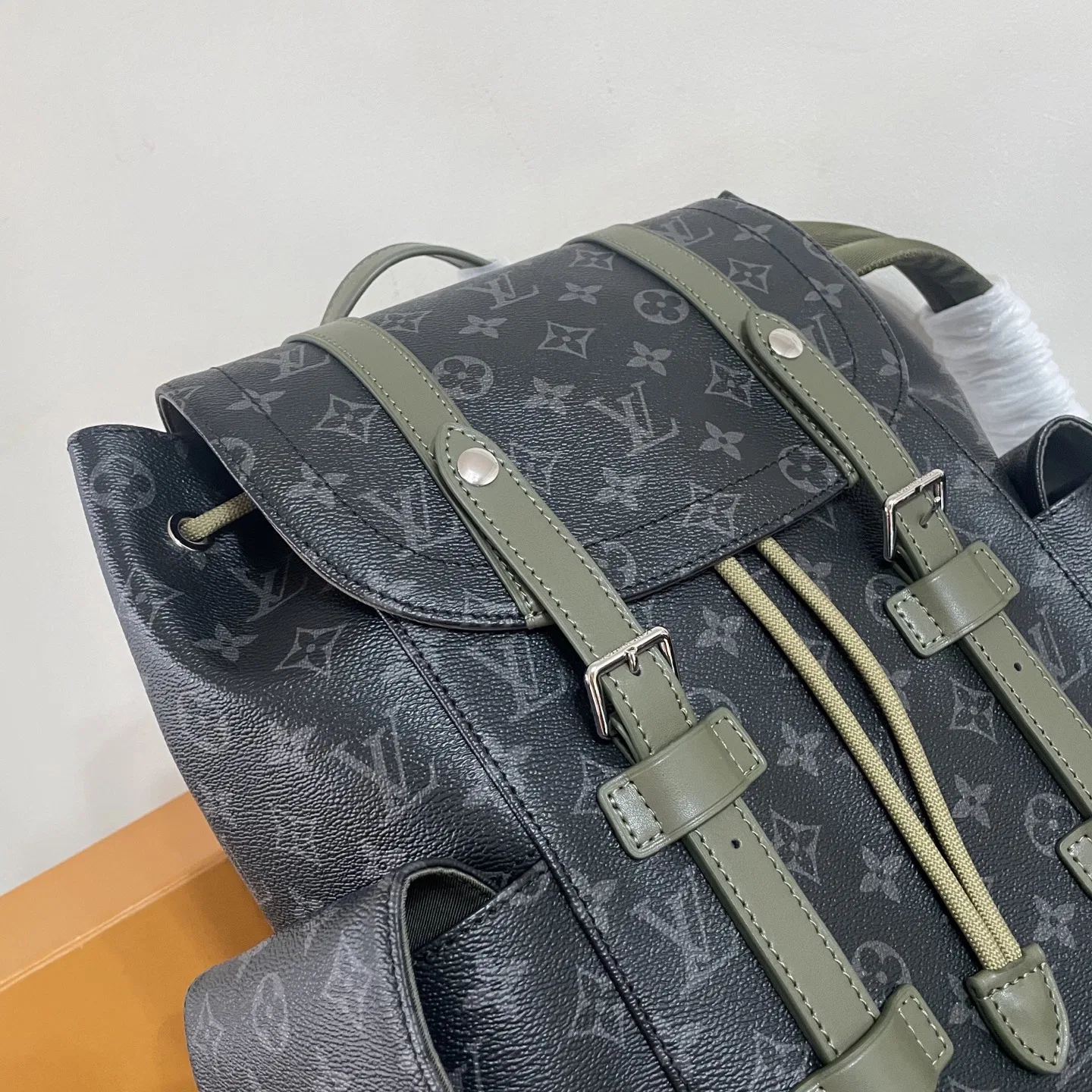 LV 27FW WBOJRAP 072 백팩 7