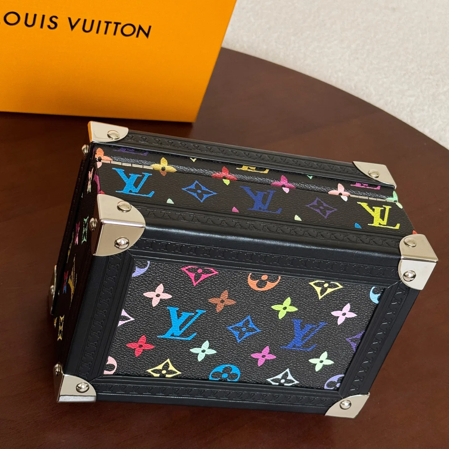 LV 27FW XEHAOGK 008 휴지케이스 47