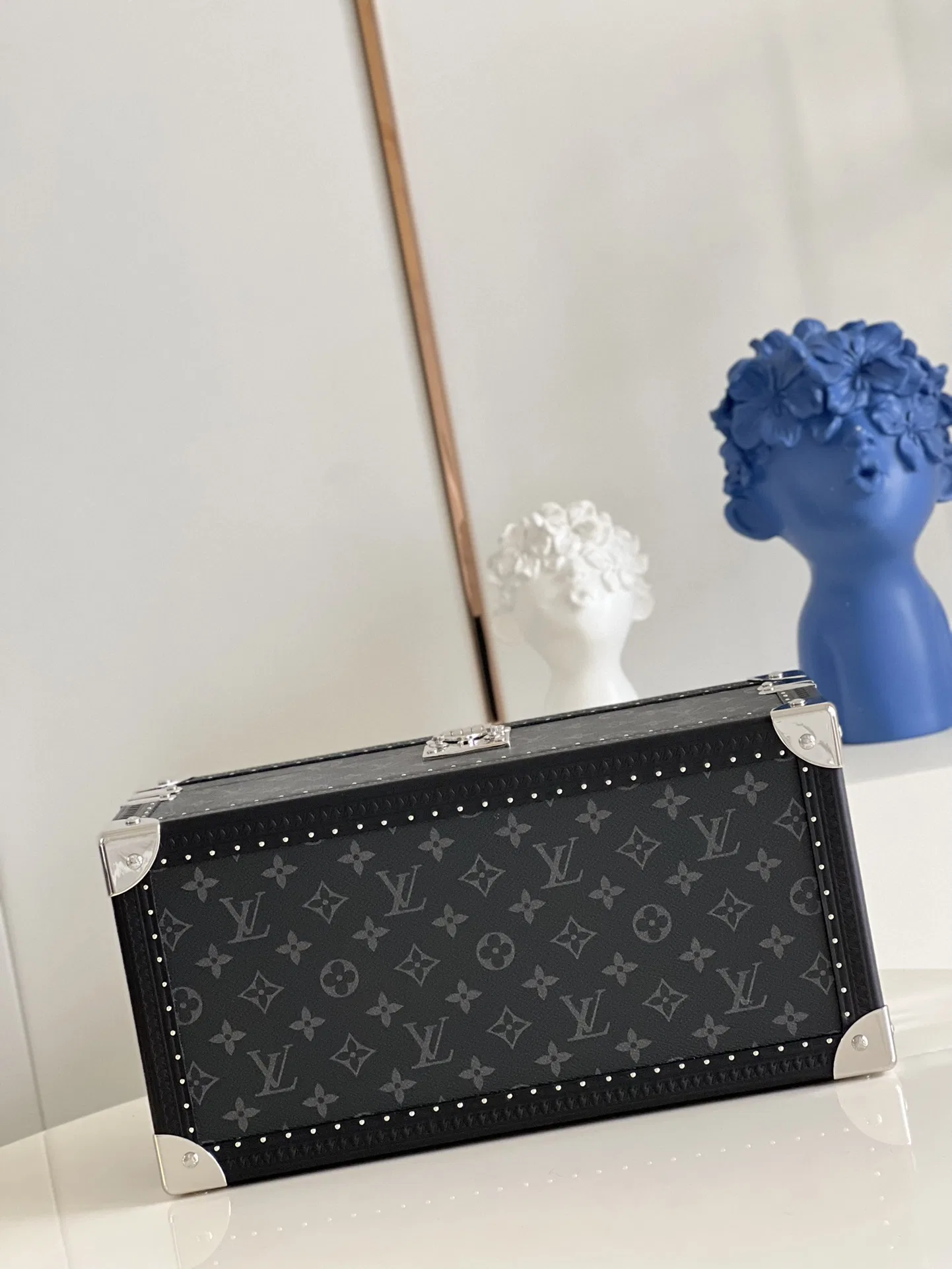 LV 27FW XHWLRED 004 악세사리보관함 11