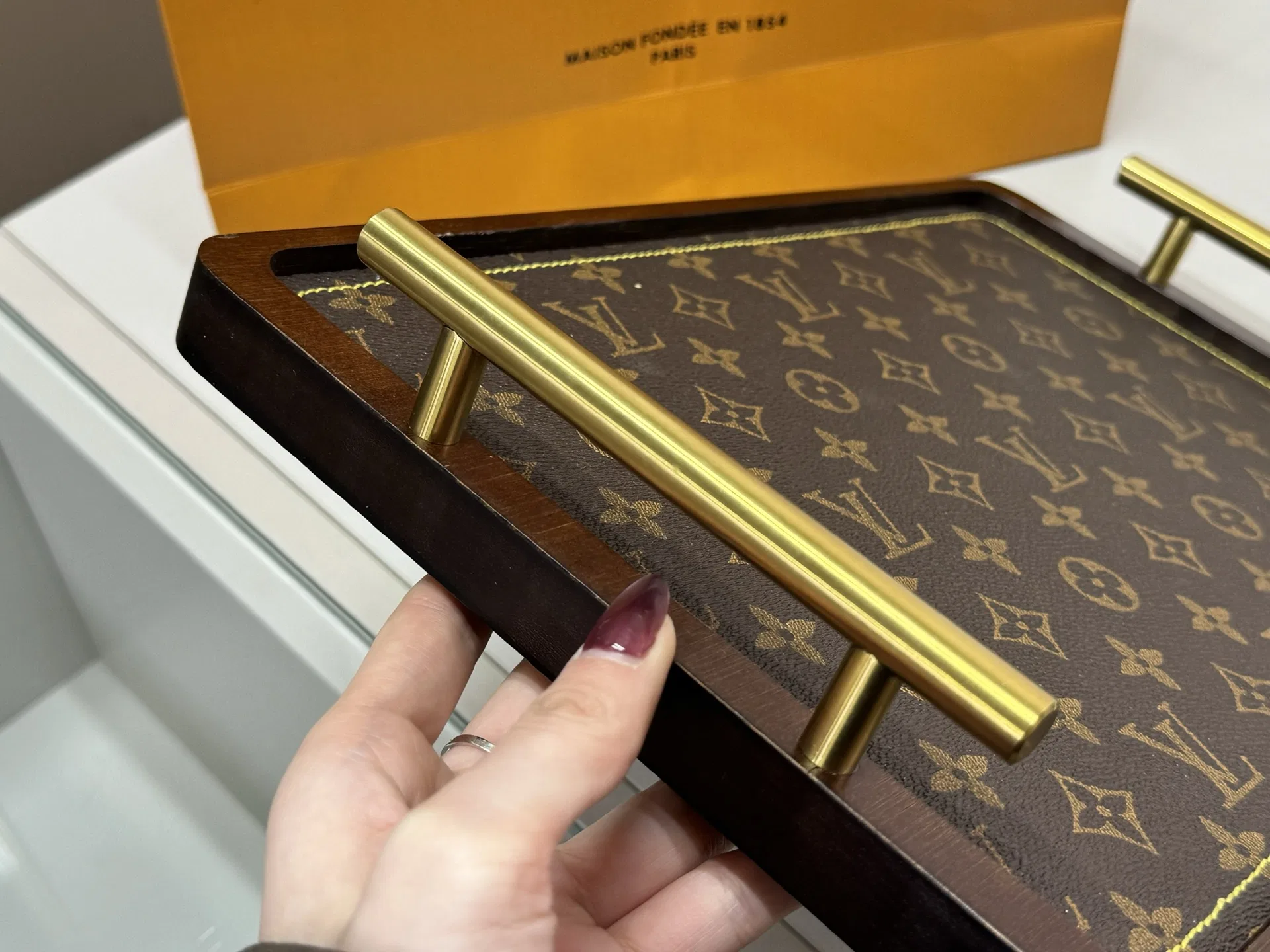 LV 27FW XHWLRED 023 트레이 8