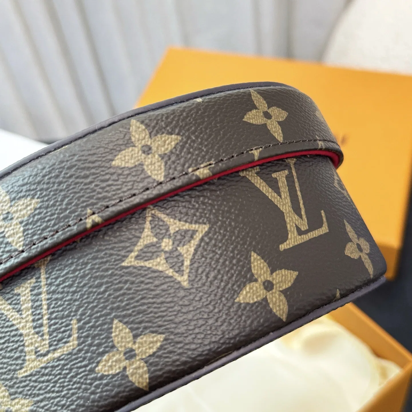 LV 27FW XHWLRED 026 상자 7