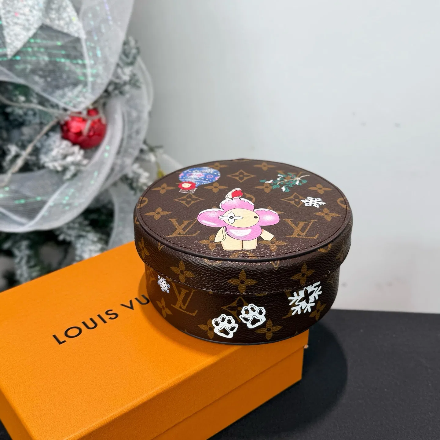 LV 27FW XHWLRED 027 상자 7