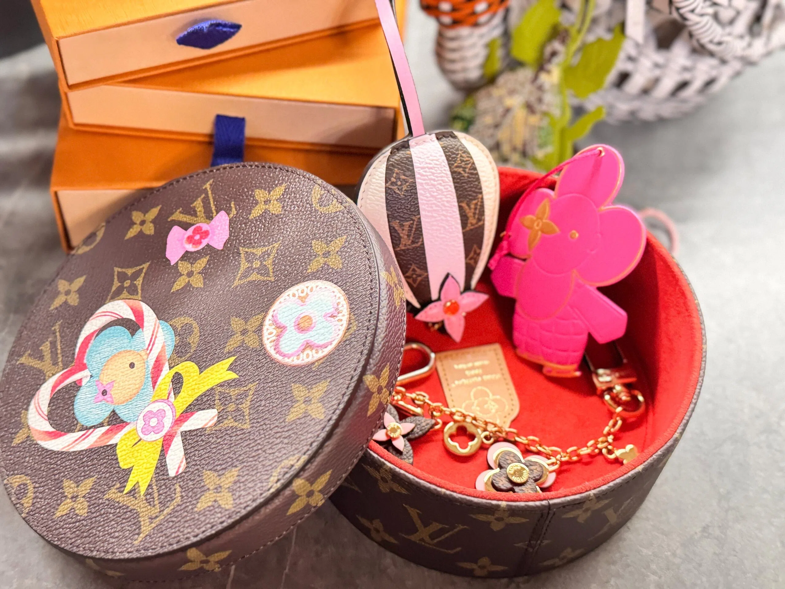 LV 27FW XHWLRED 027 상자 23