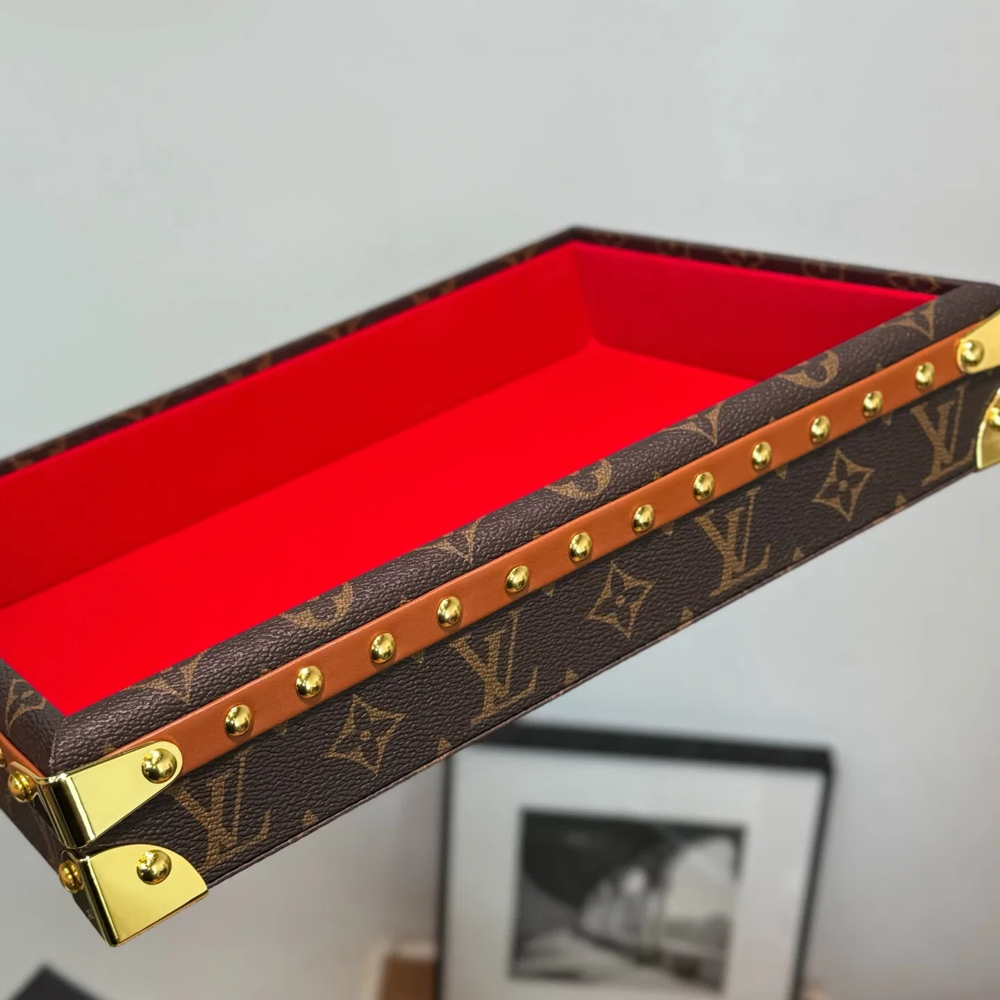 LV 27FW XHWLRED 028 트레이 12