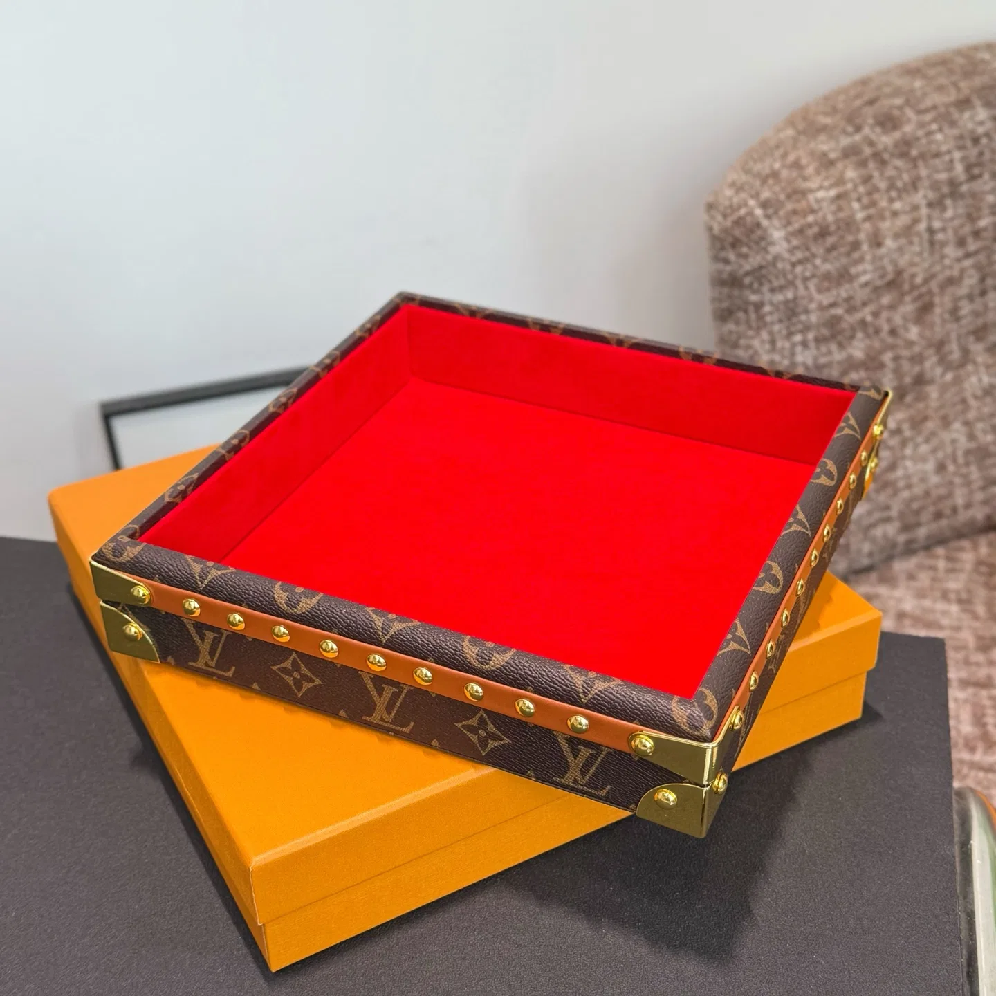 LV 27FW XHWLRED 029 트레이 13