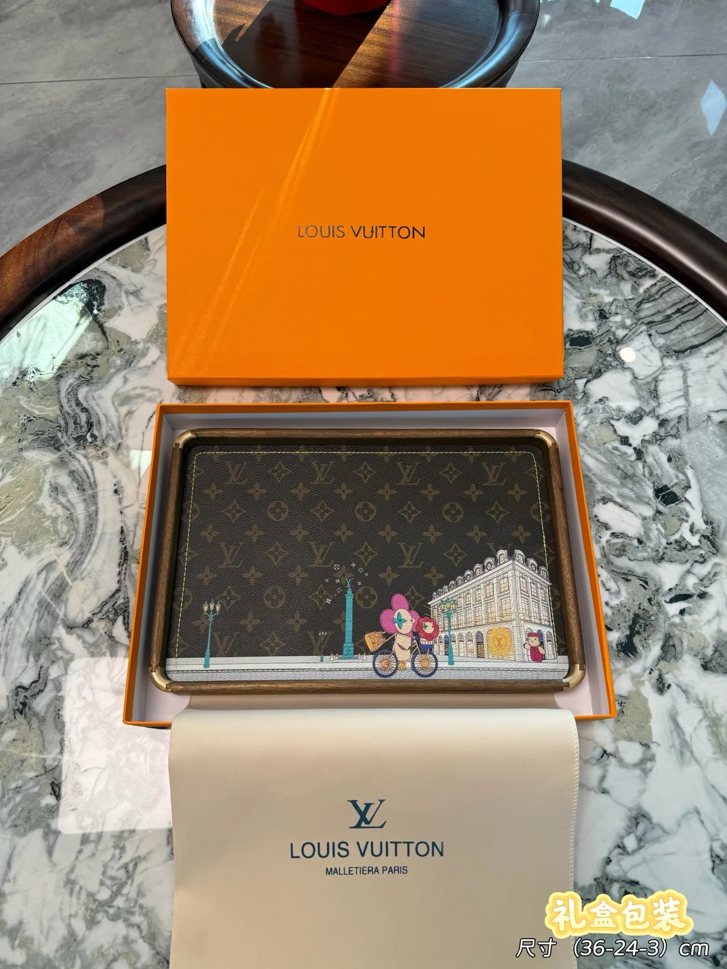 LV 27FW XHWLRED 030 트레이 16