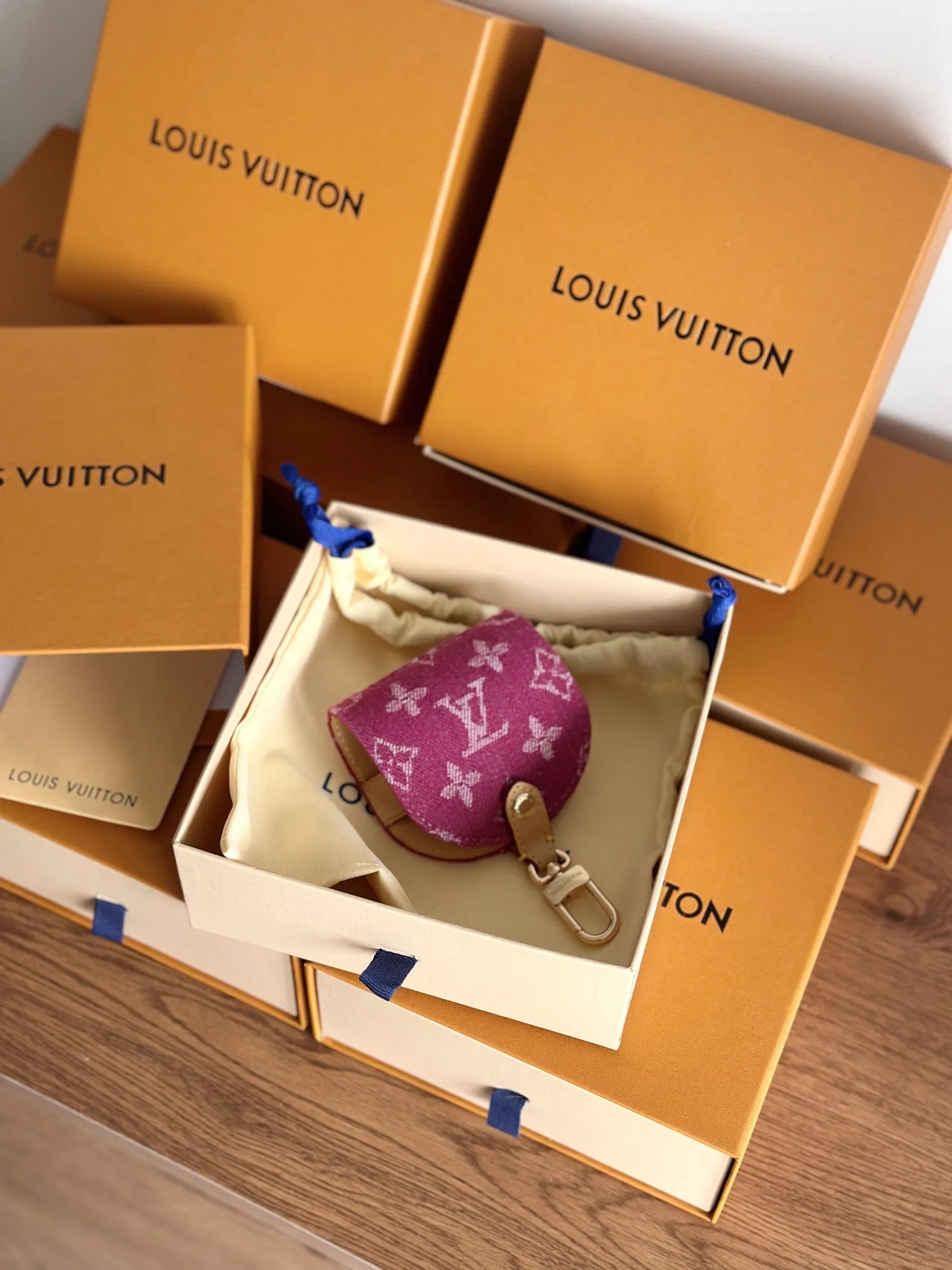 LV 27FW XHWLRED 033 애견목줄세트 7