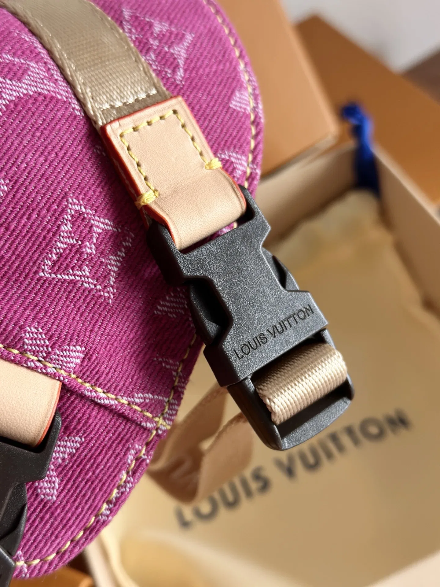 LV 27FW XHWLRED 033 애견목줄세트 34