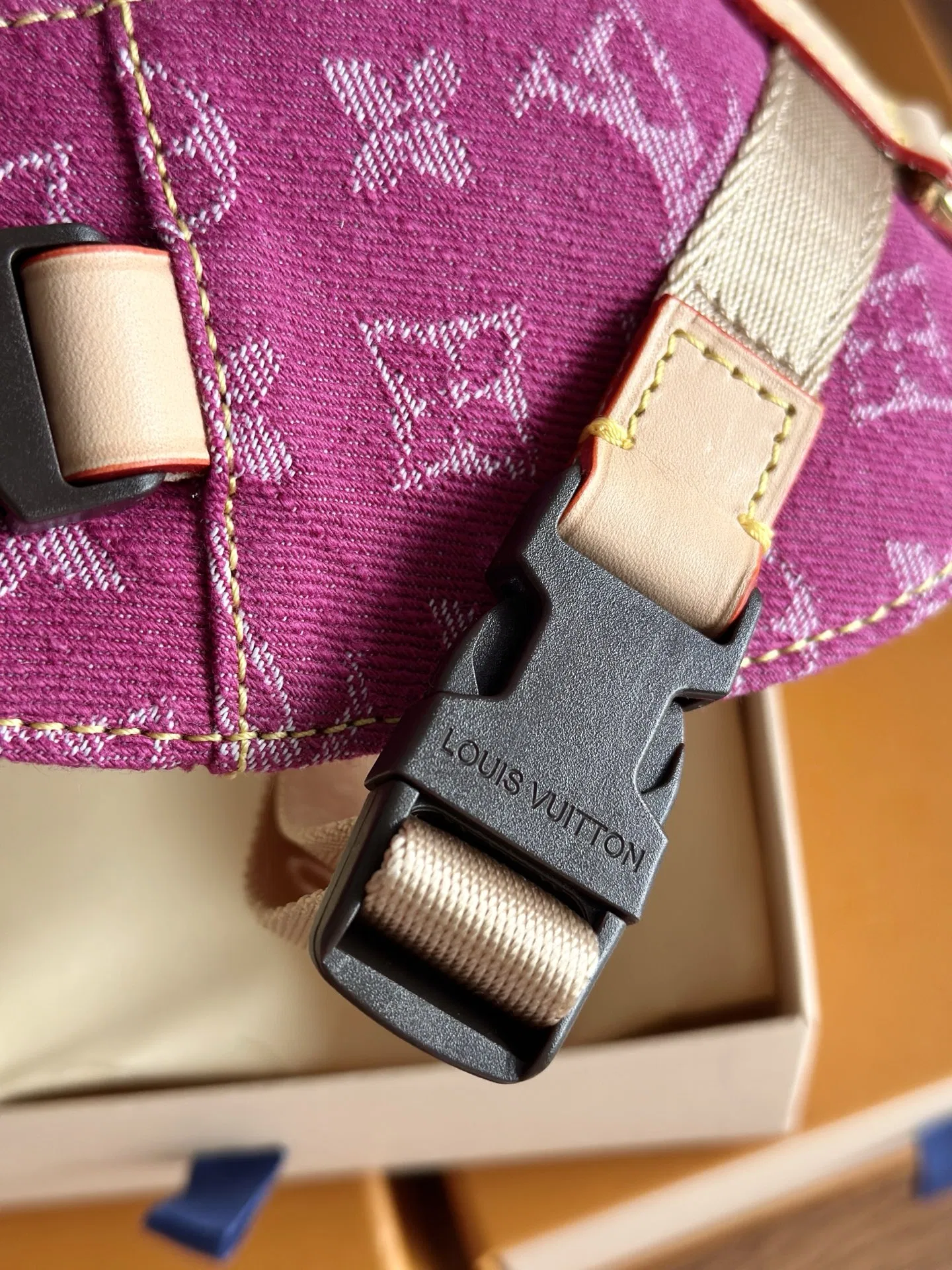 LV 27FW XHWLRED 033 애견목줄세트 37