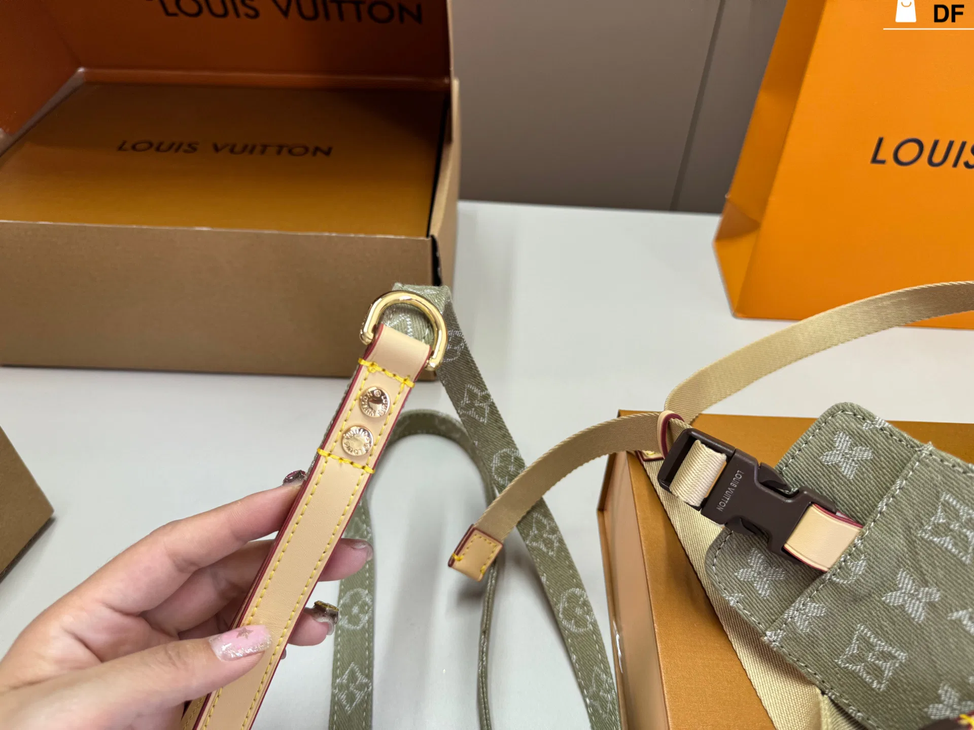 LV 27FW XHWLRED 033 애견목줄세트 86
