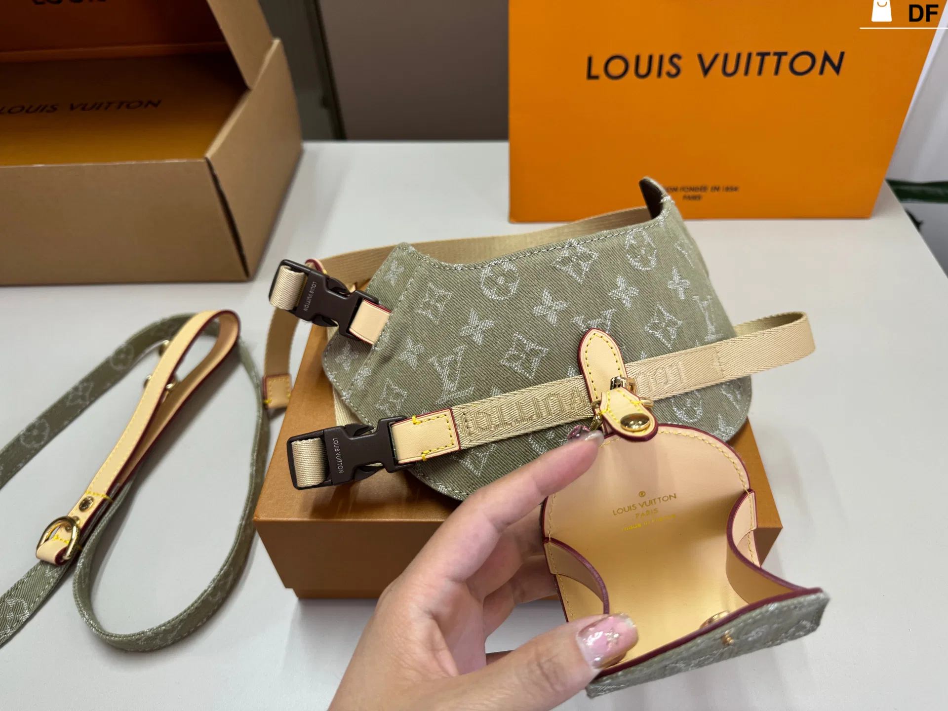 LV 27FW XHWLRED 033 애견목줄세트 88