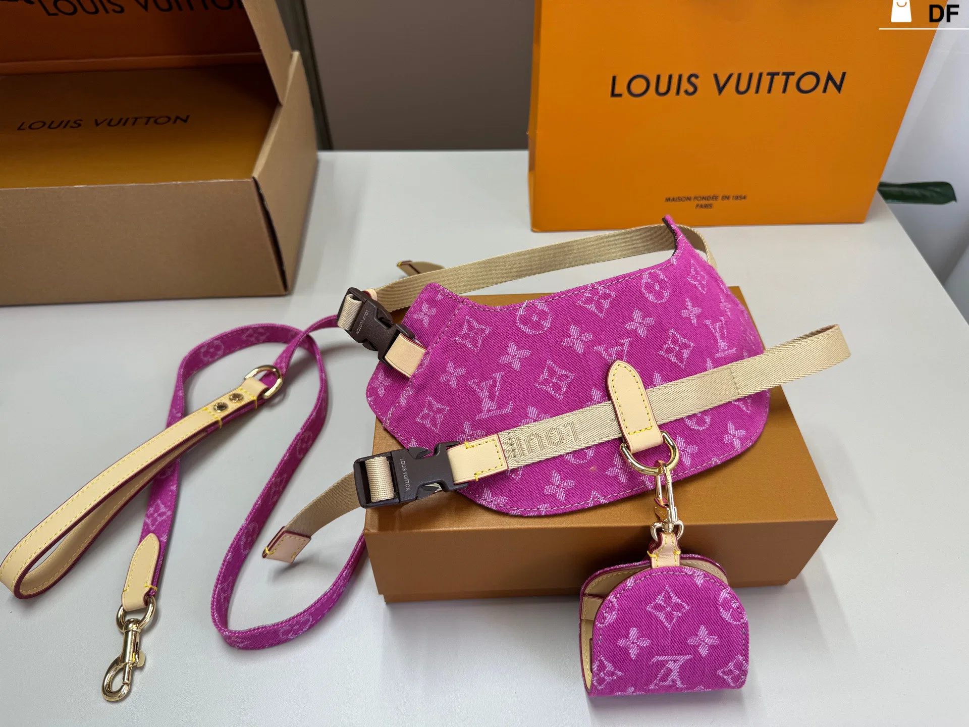 LV 27FW XHWLRED 033 애견목줄세트 89