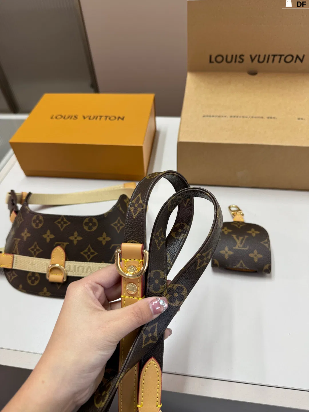 LV 27FW XHWLRED 034 애견목줄세트 8