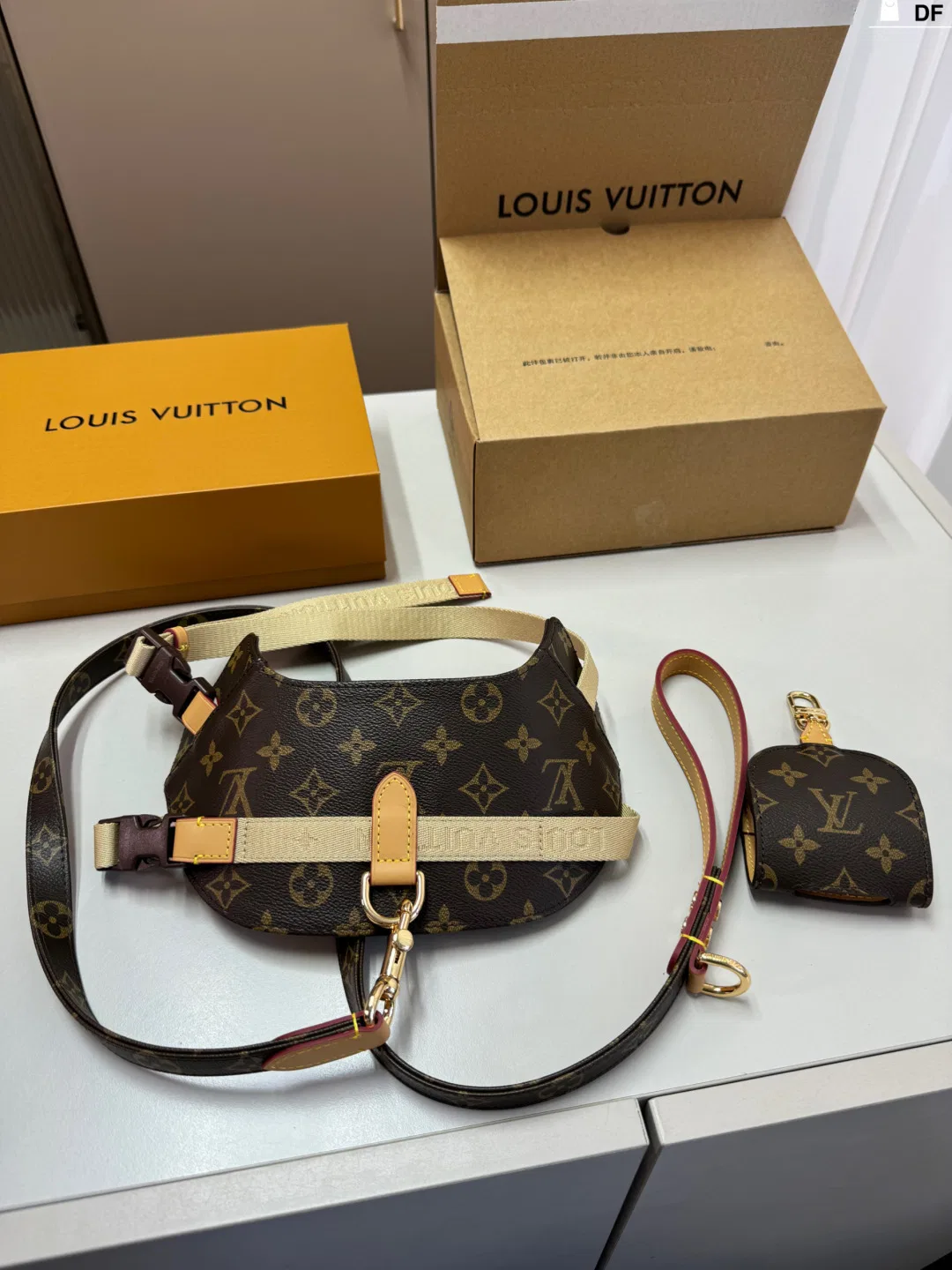 LV 27FW XHWLRED 034 애견목줄세트 9