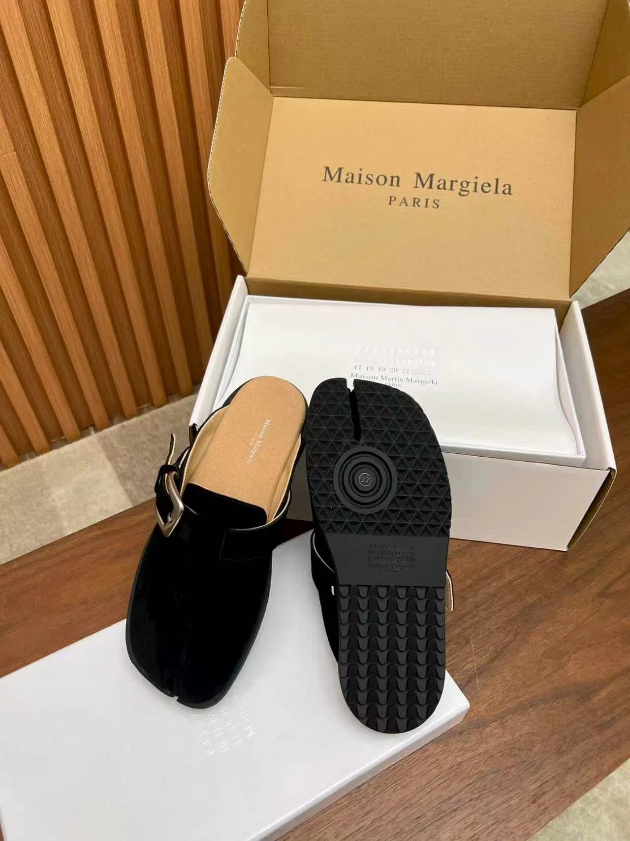 MARAGIELA 27FW CMAAZVJ 001 로퍼 30