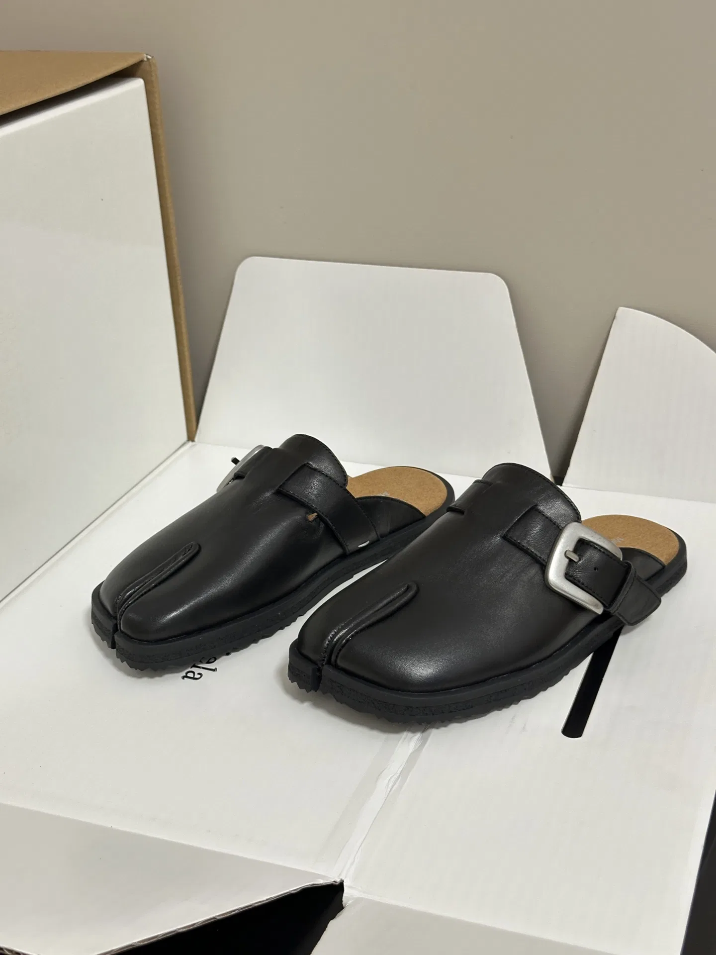MARAGIELA 27FW CMAAZVJ 004 로퍼 12