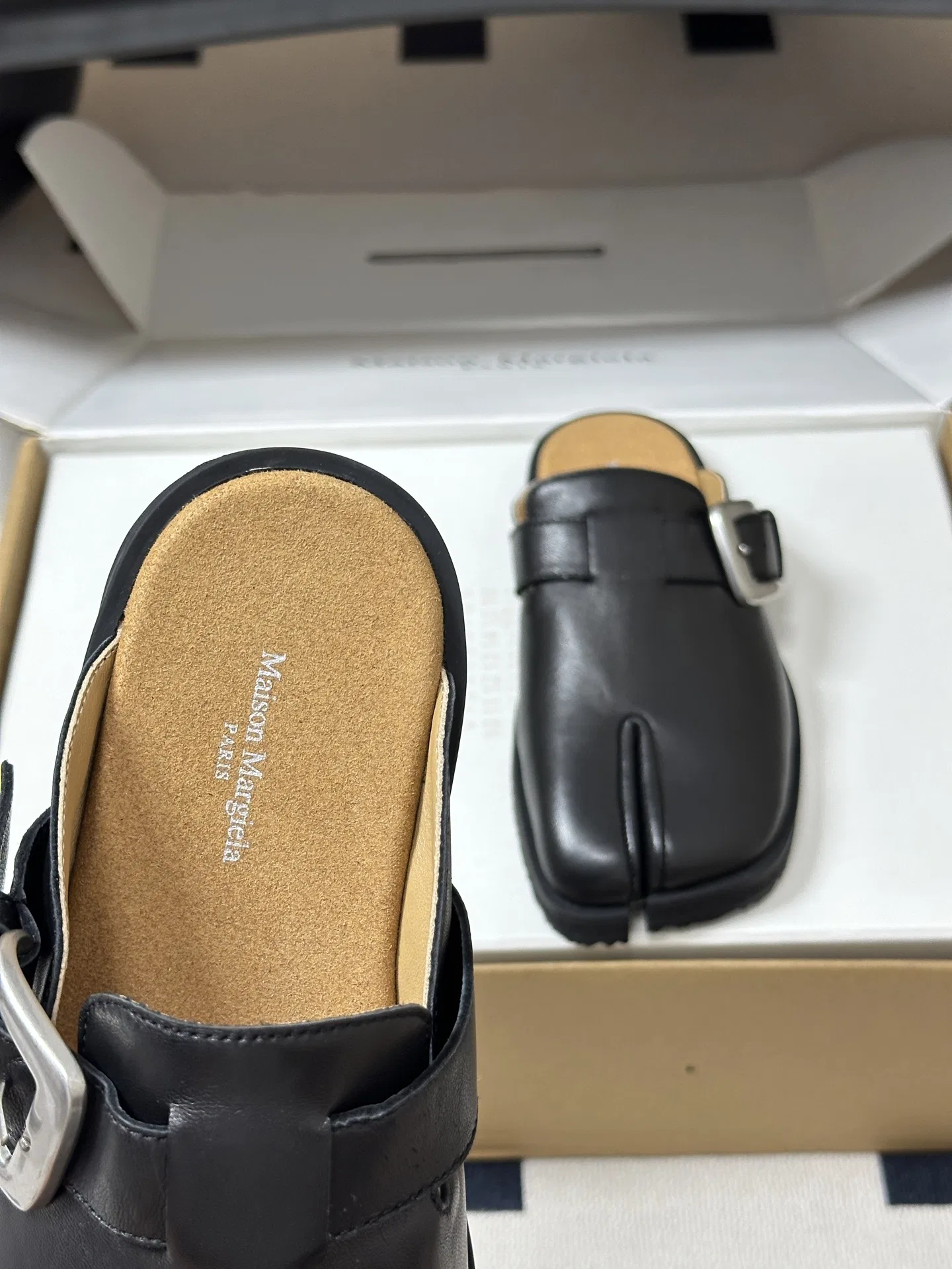 MARAGIELA 27FW CMAAZVJ 004 로퍼 16