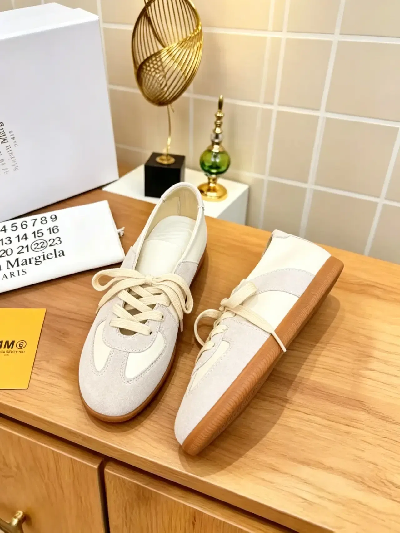 MARAGIELA 27FW CMAAZVJ 008 플랫슈즈 31
