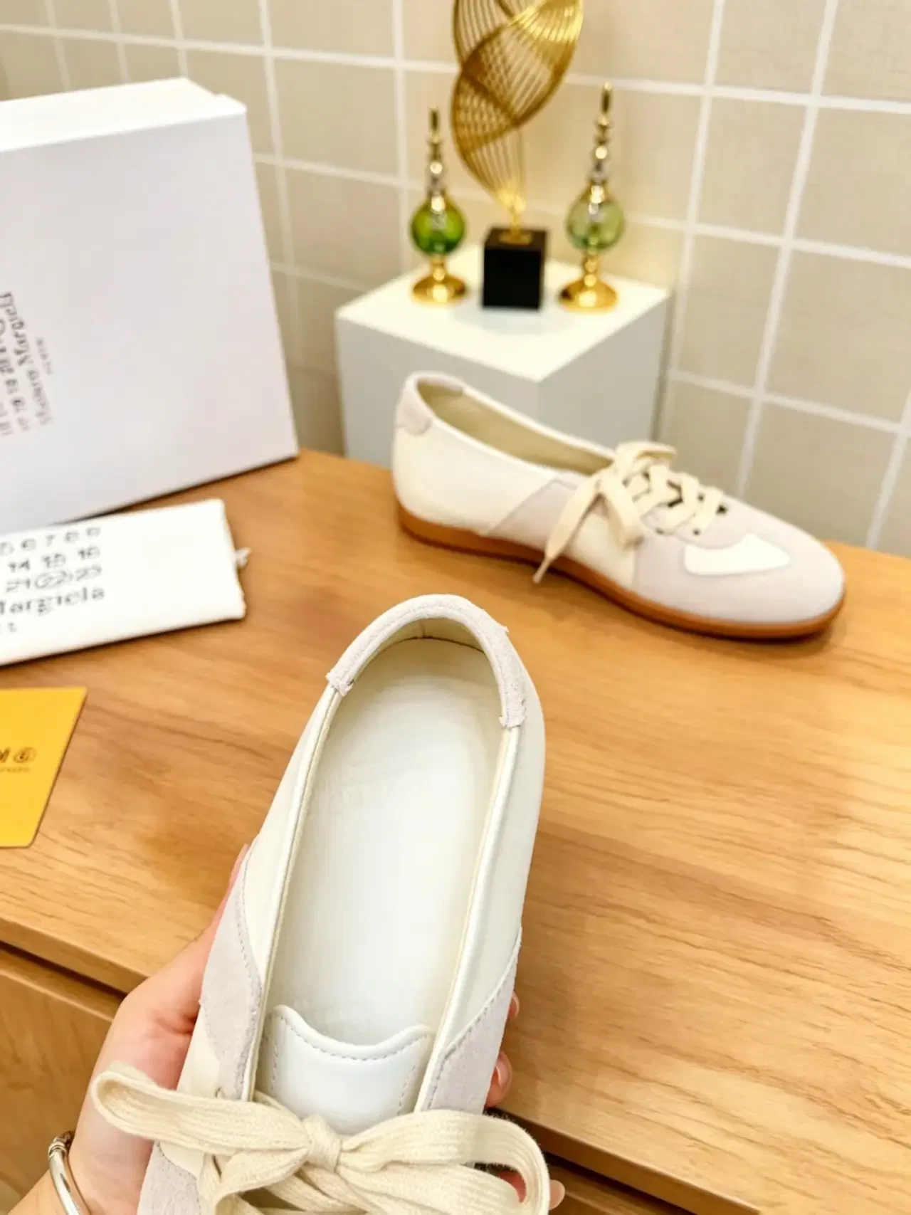 MARAGIELA 27FW CMAAZVJ 008 플랫슈즈 33