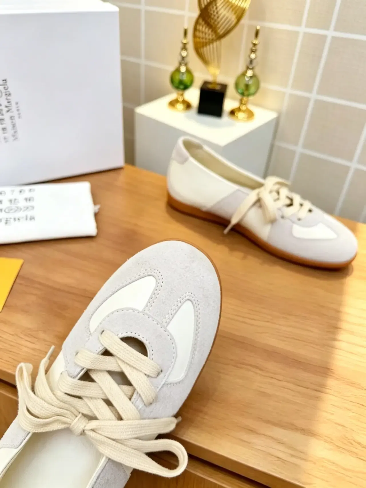 MARAGIELA 27FW CMAAZVJ 008 플랫슈즈 35