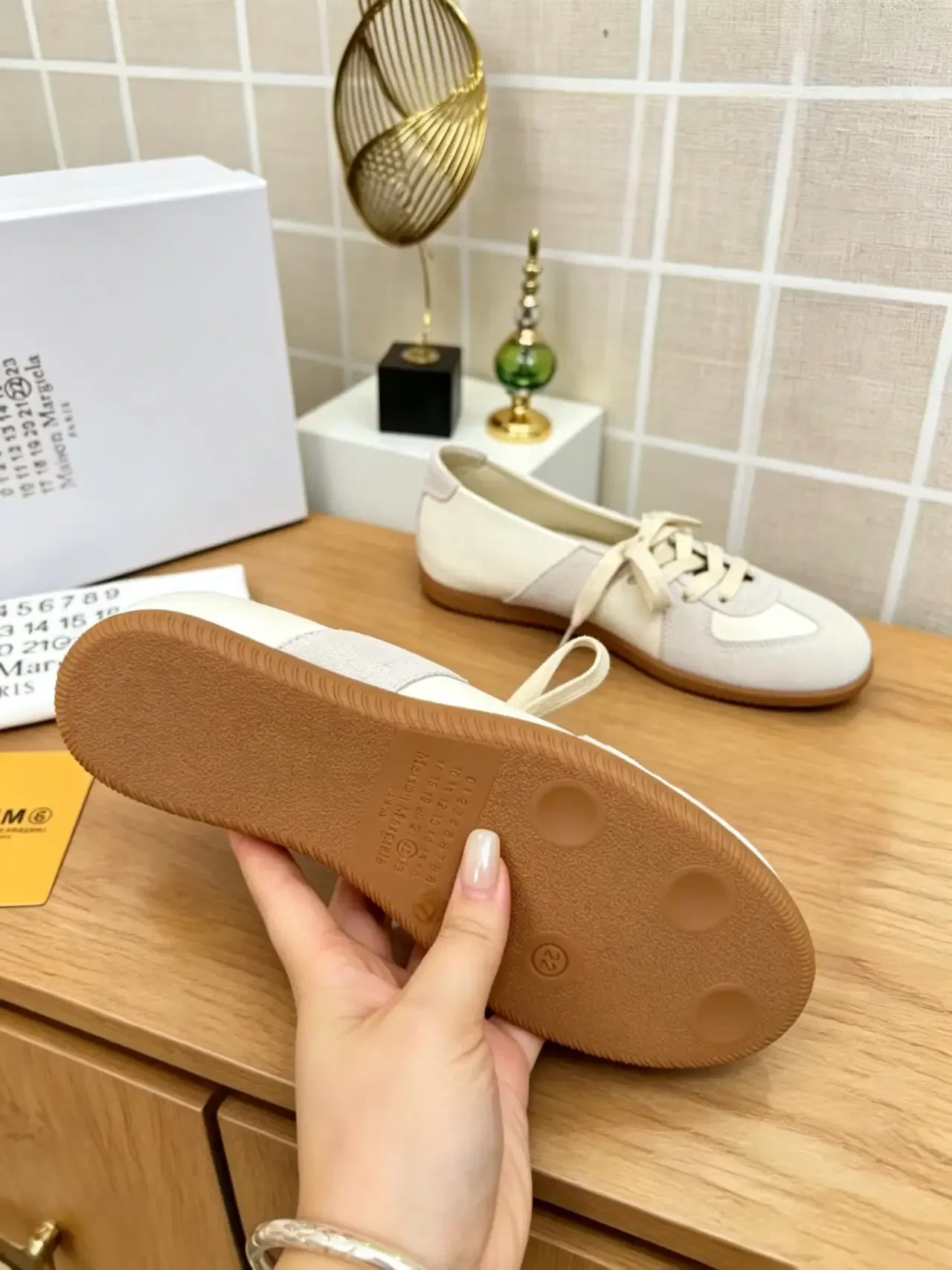 MARAGIELA 27FW CMAAZVJ 008 플랫슈즈 36