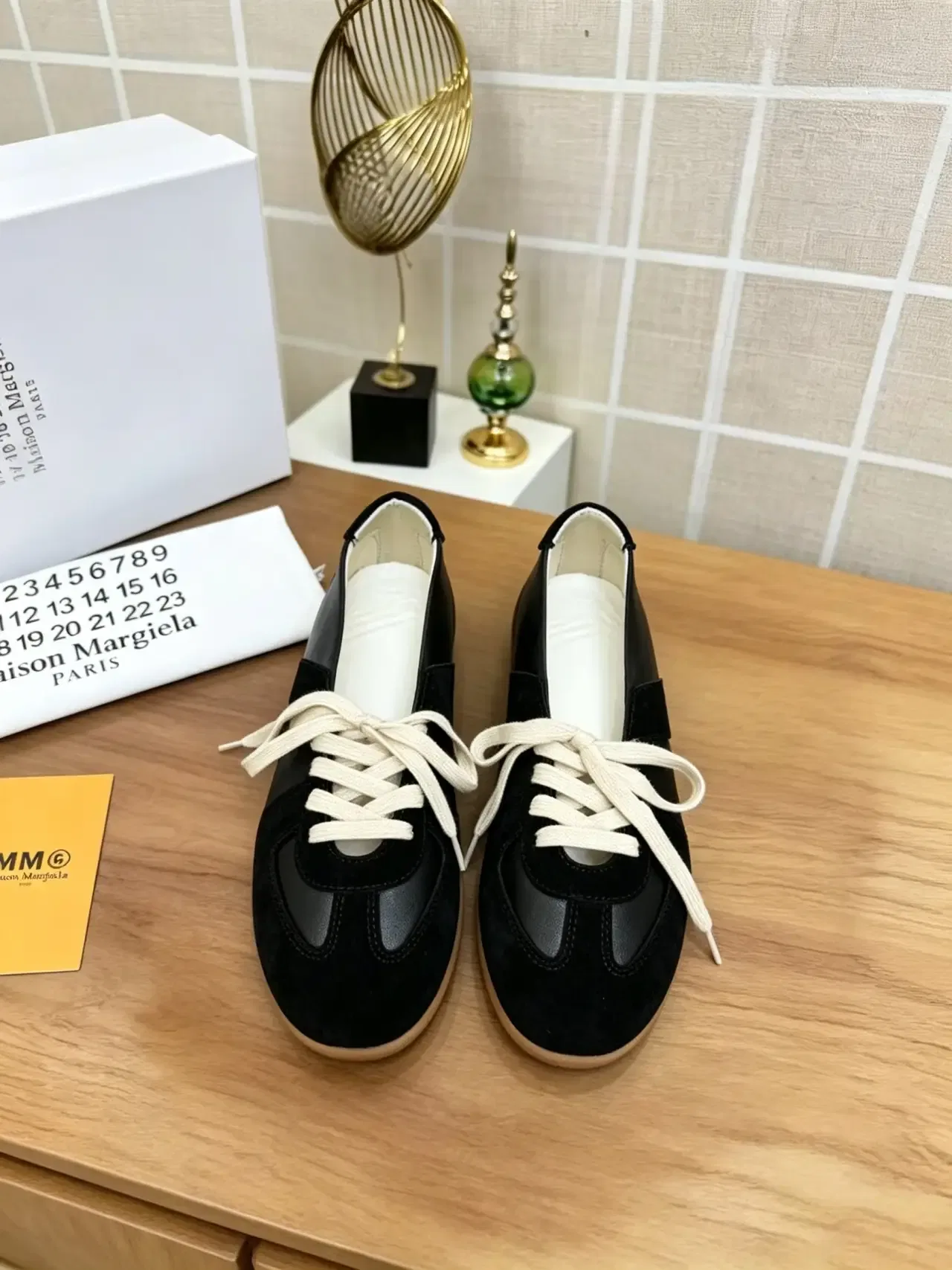 MARAGIELA 27FW CMAAZVJ 008 플랫슈즈 39