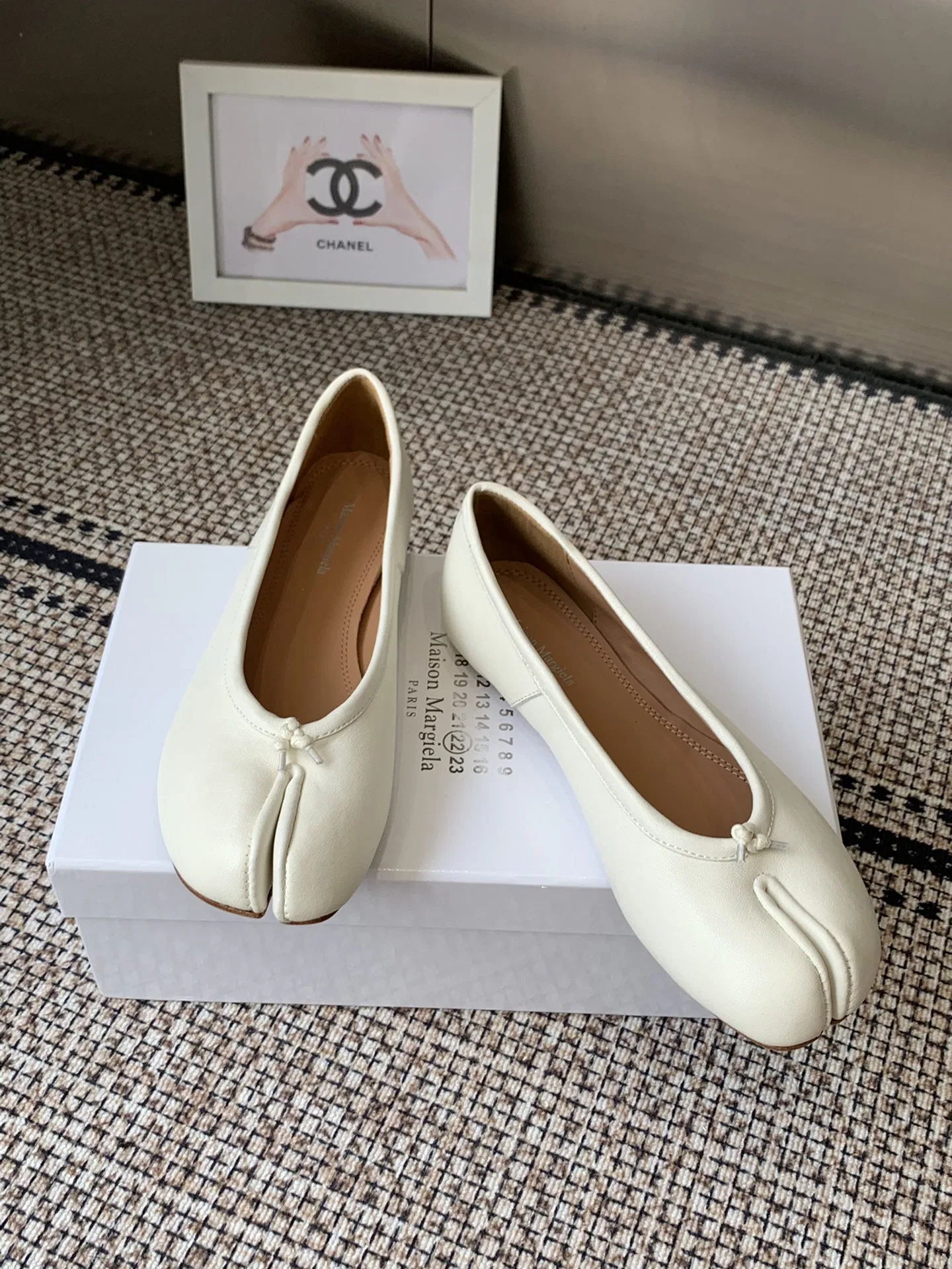 MARAGIELA 27FW ECHZQFN 001 플랫슈즈 26