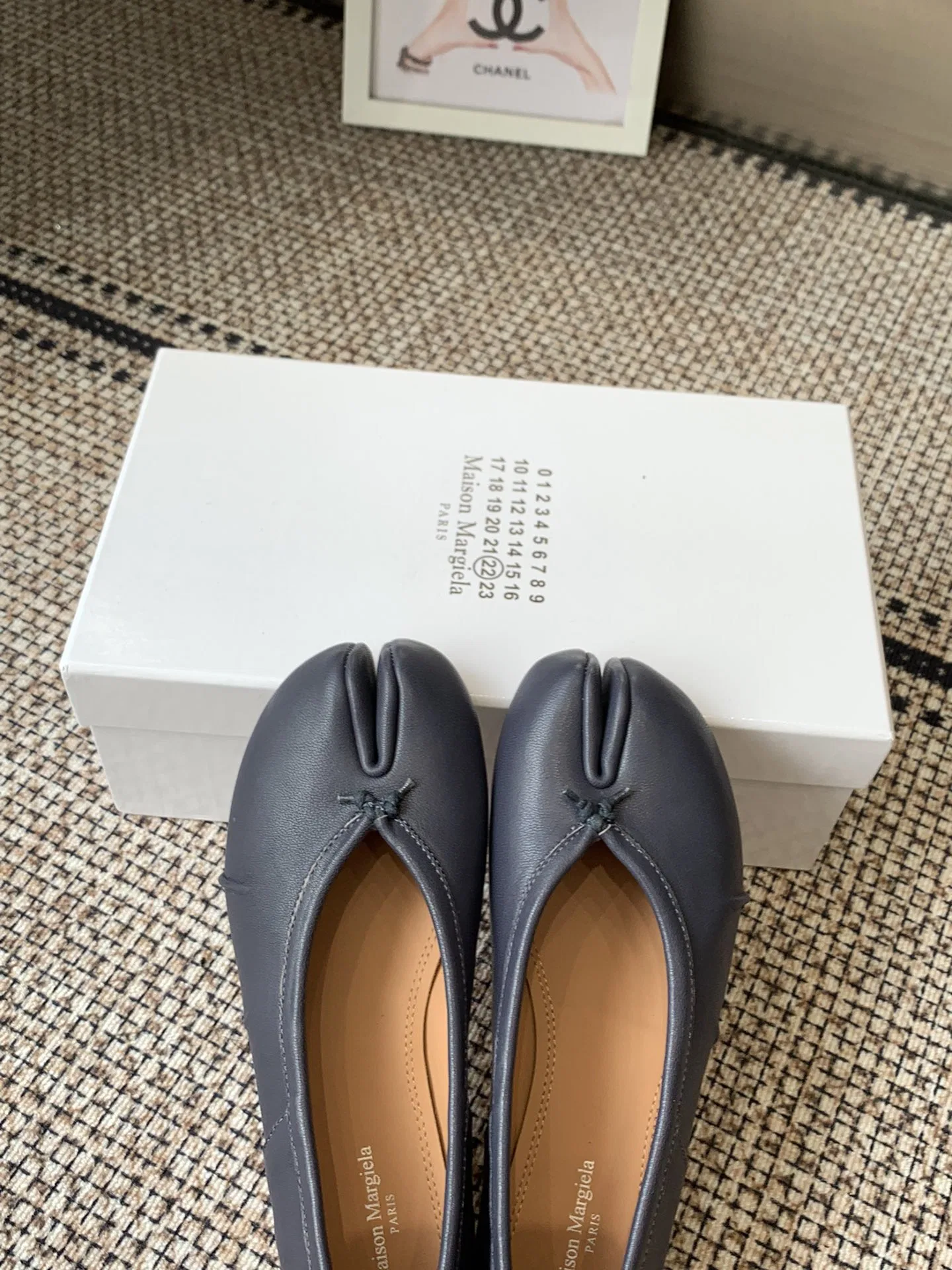 MARAGIELA 27FW ECHZQFN 001 플랫슈즈 52