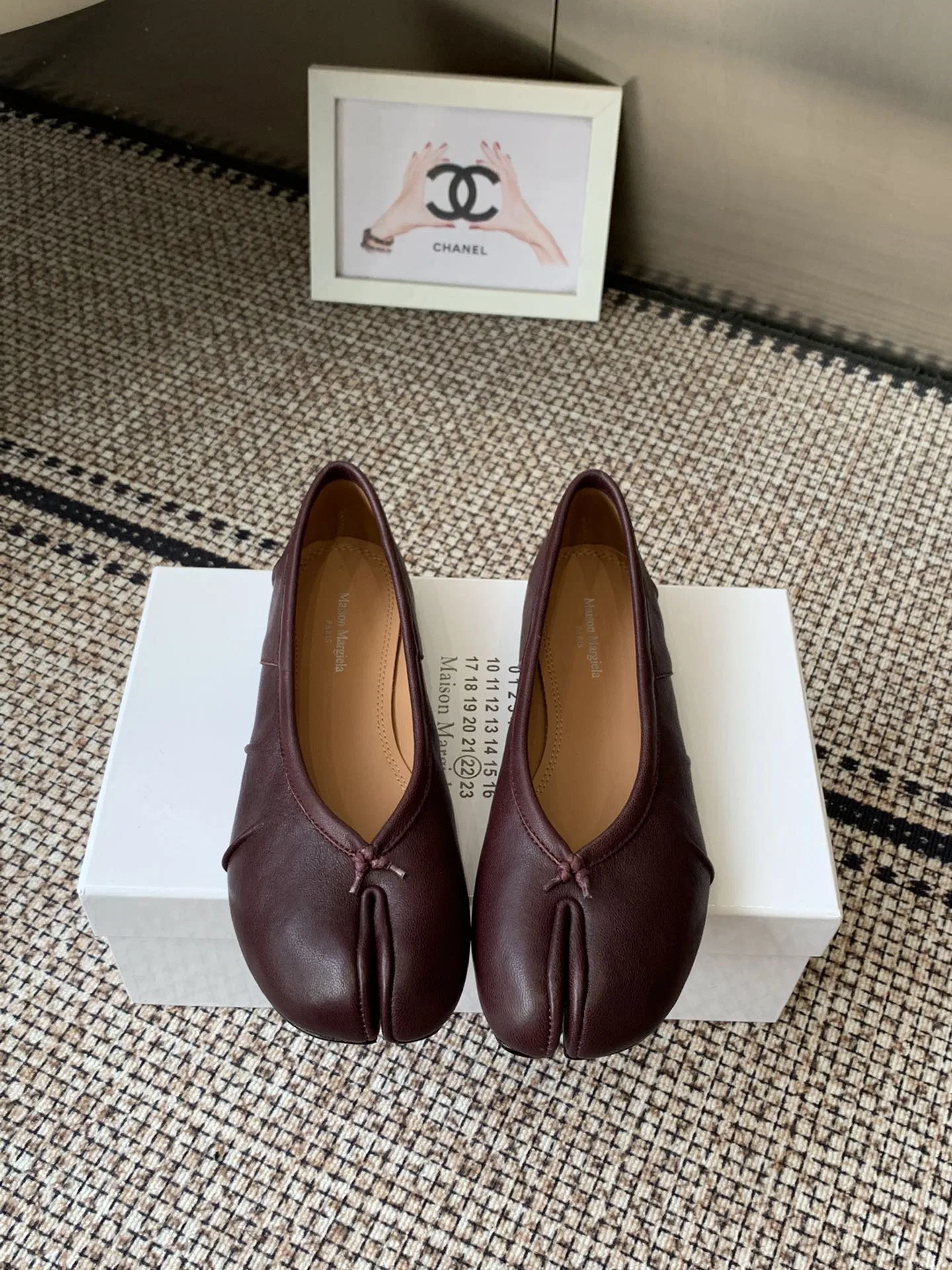 MARAGIELA 27FW ECHZQFN 001 플랫슈즈 81
