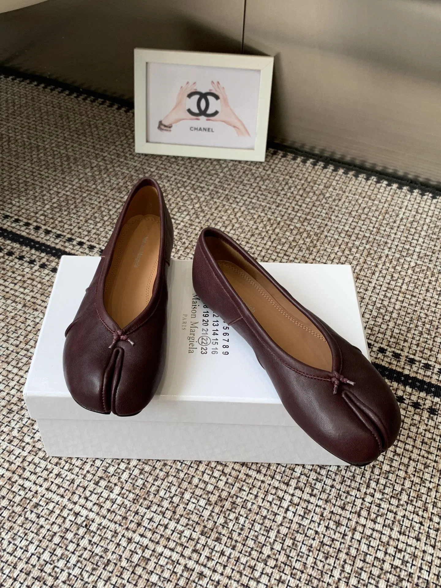 MARAGIELA 27FW ECHZQFN 001 플랫슈즈 82