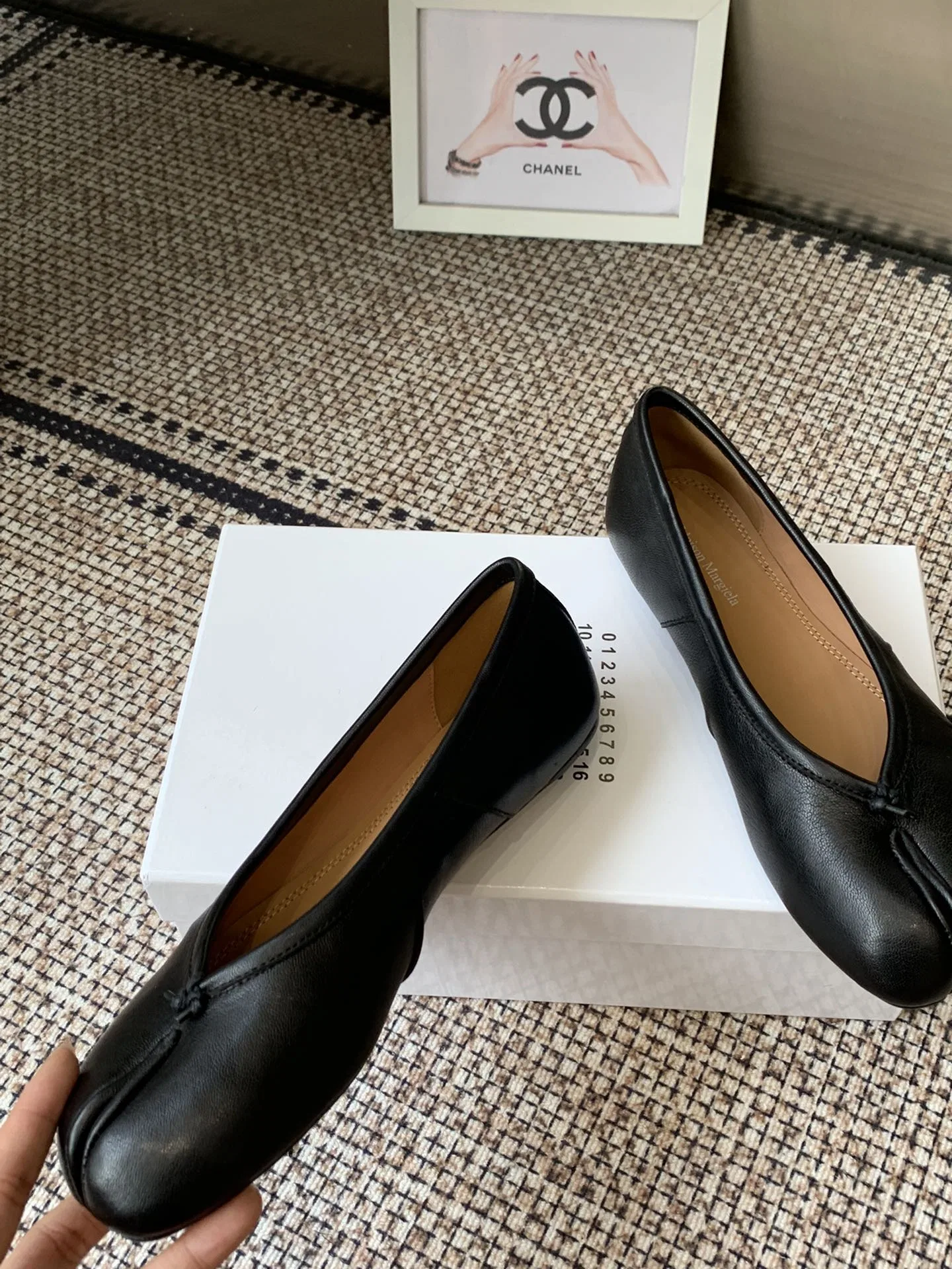 MARAGIELA 27FW ECHZQFN 001 플랫슈즈 92