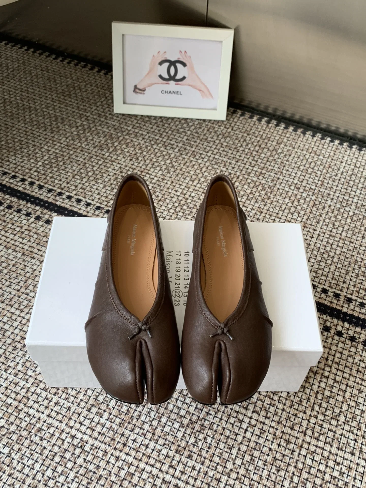 MARAGIELA 27FW ECHZQFN 001 플랫슈즈 98