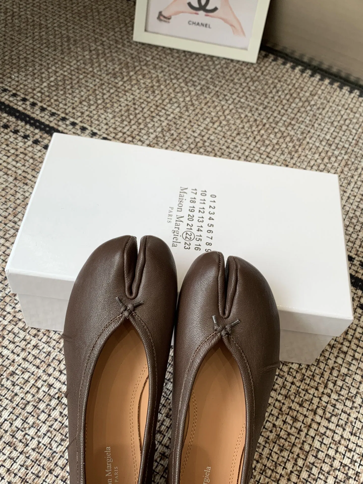 MARAGIELA 27FW ECHZQFN 001 플랫슈즈 101