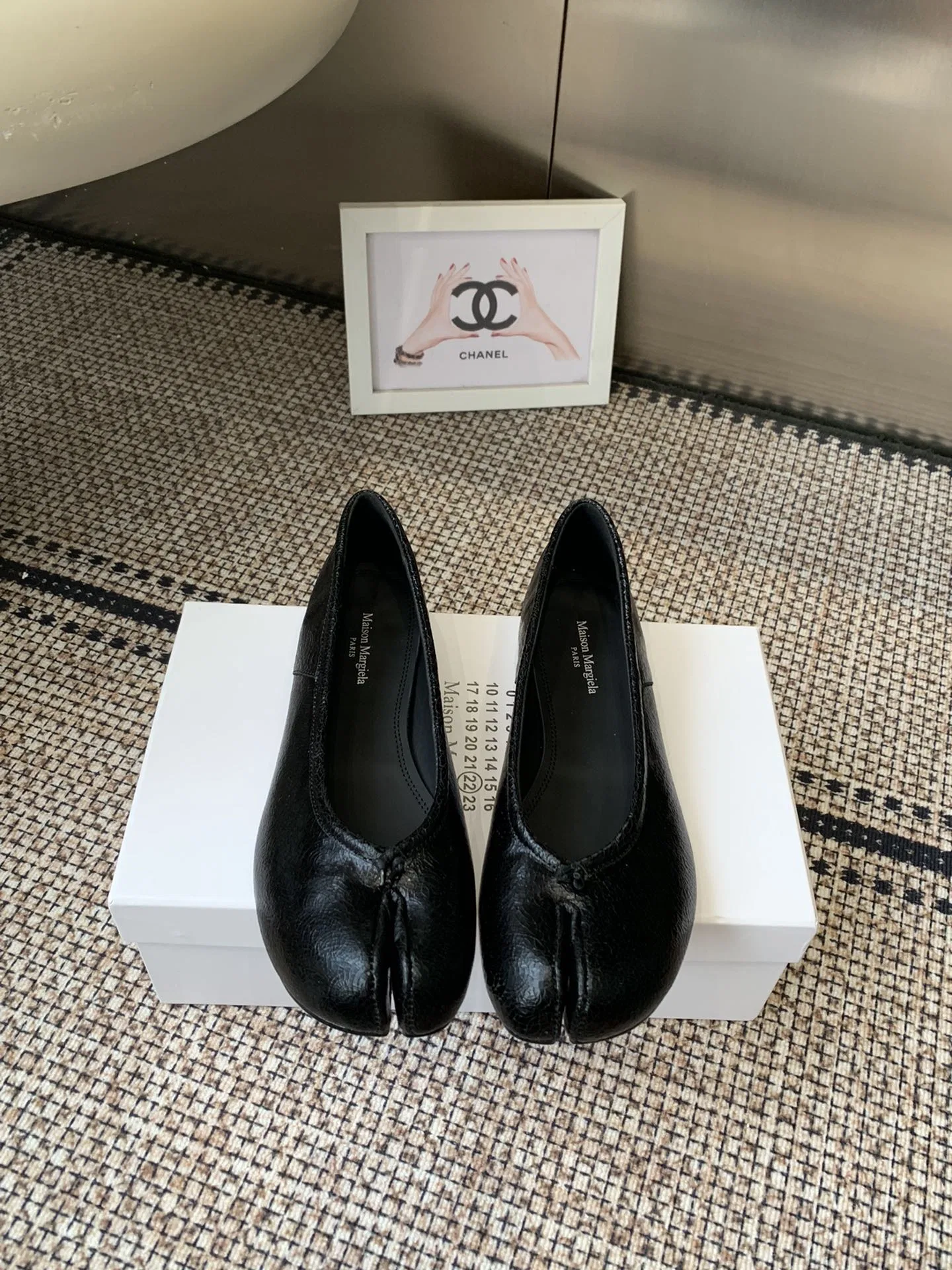 MARAGIELA 27FW ECHZQFN 001 플랫슈즈 106