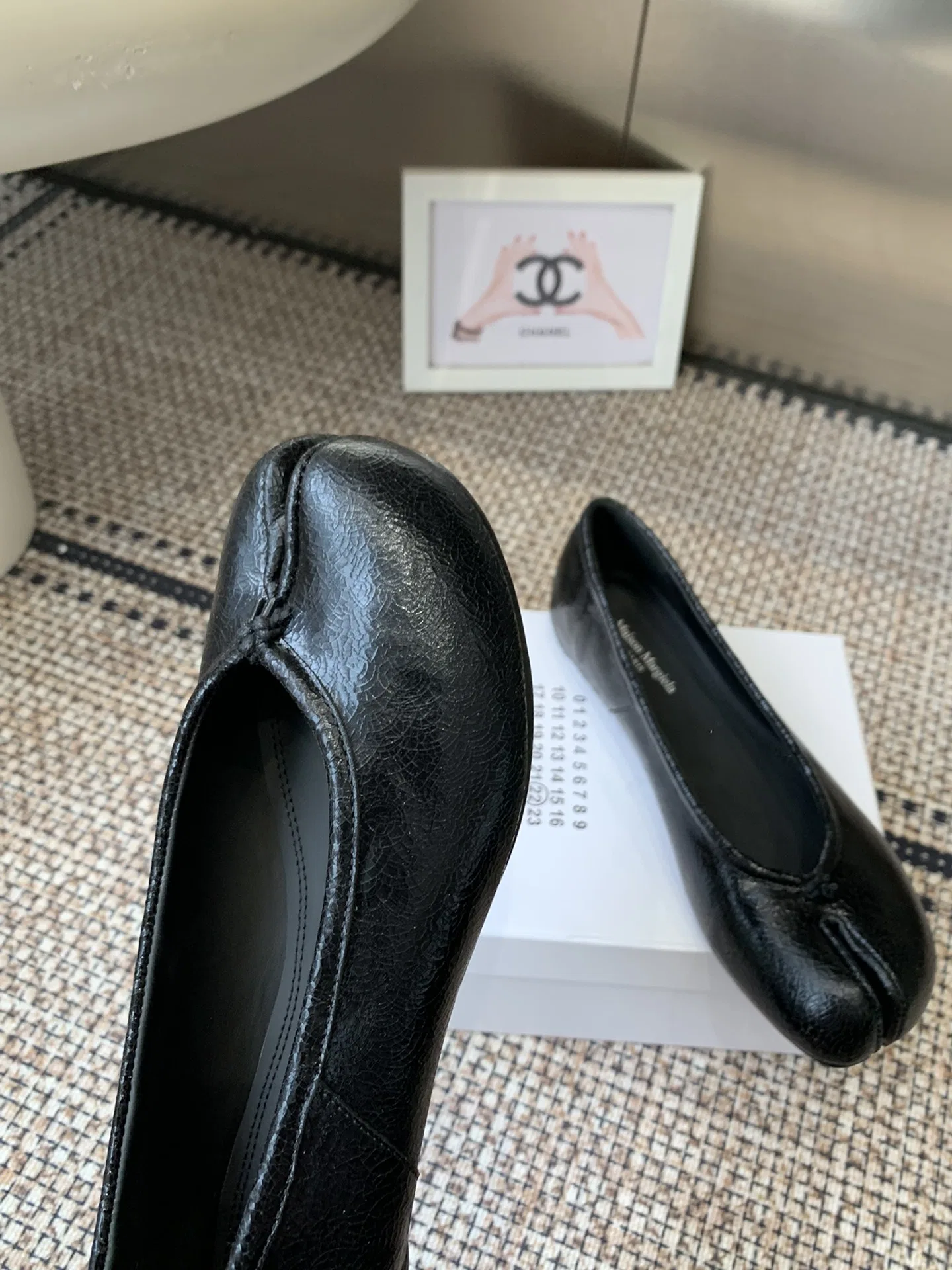 MARAGIELA 27FW ECHZQFN 001 플랫슈즈 112