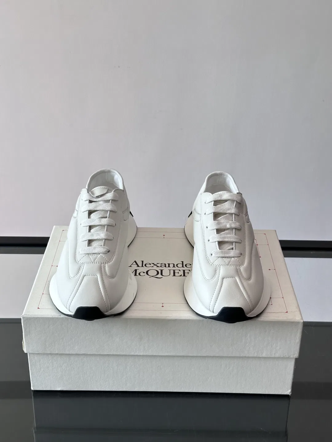 MCQ 27FW HGOQBLE 001 운동화 11